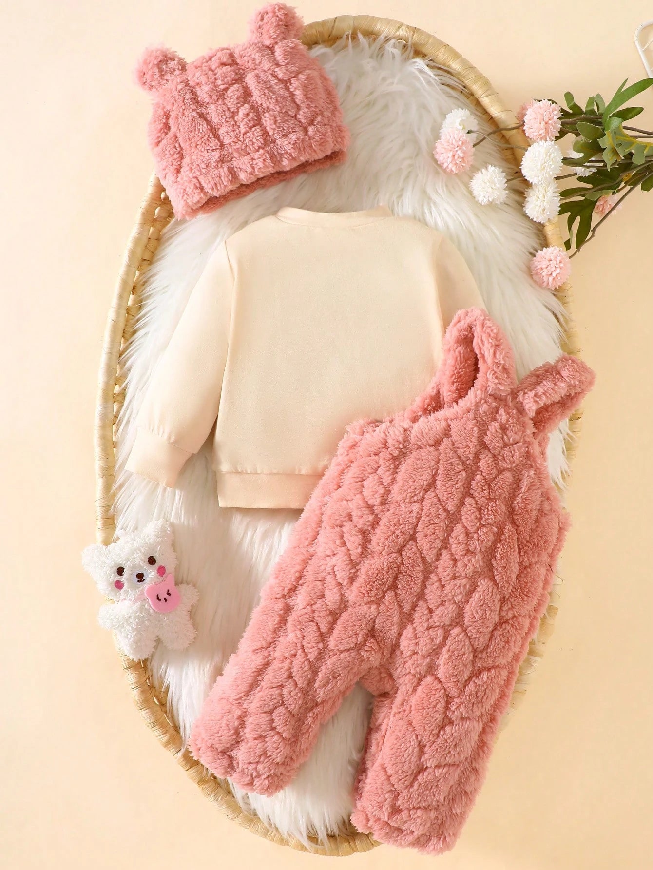 Newborn Bib Pants Set Light Pink Winter Kawaii Holiday Home Cute Bear Decor Delicate Bowknot Matching Headband Soft & Skin-Friendly Material Outfit