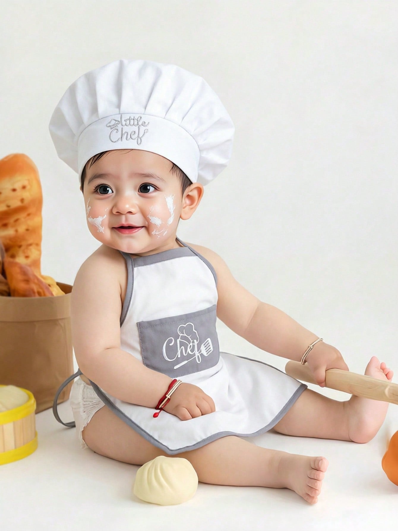 Newborn Photography Outfits Baby Boy White Chef Hat And Apron Set Infant Photoshoot Props 1 Month And 100 Days Baby Photo Props Fall Winter
