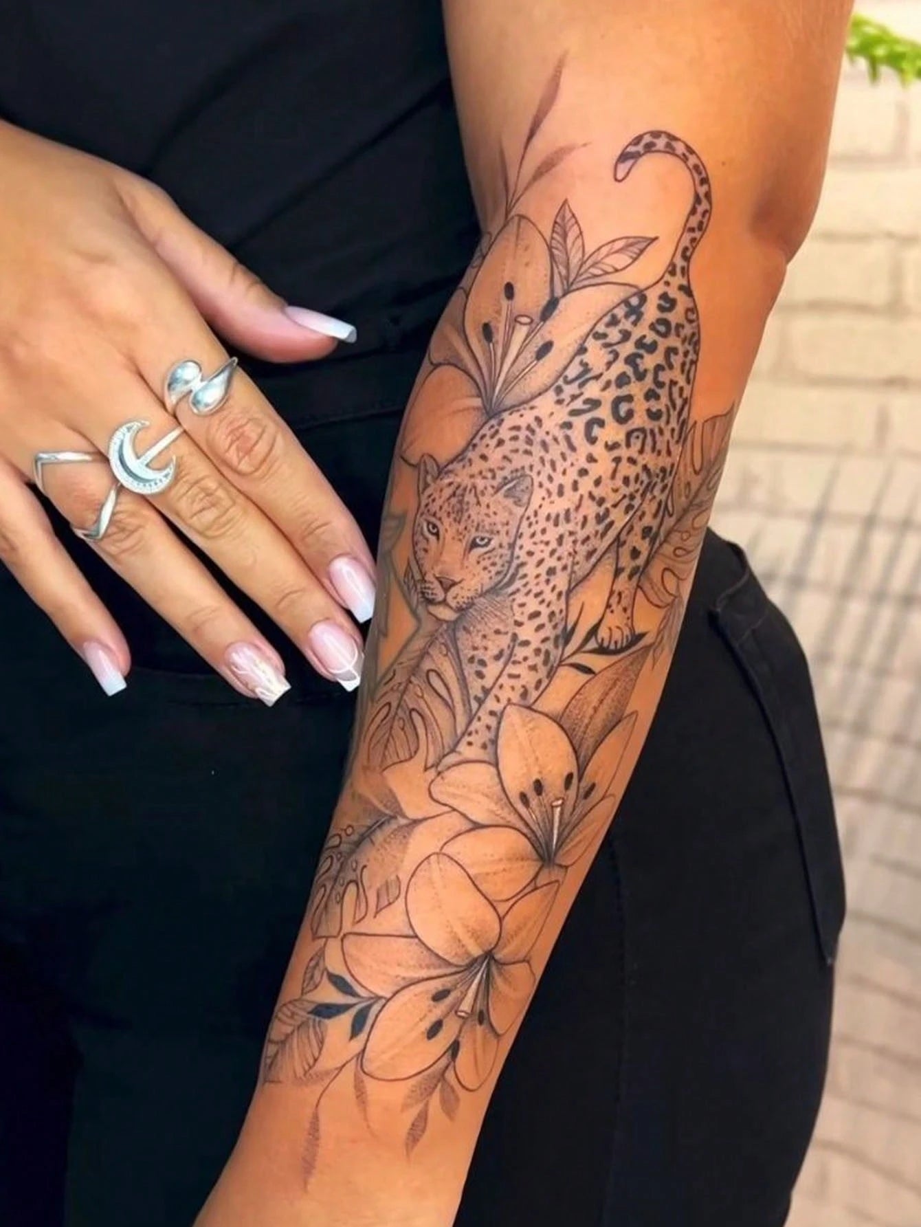 One Temporary Temporary Tattoo Sticker Featuring A Powerful Leopard Design Paired With Tropical Floral And Botanical Patterns. Waterproof And Sweatproof, Washable, And Non-Reflective. This Product Is