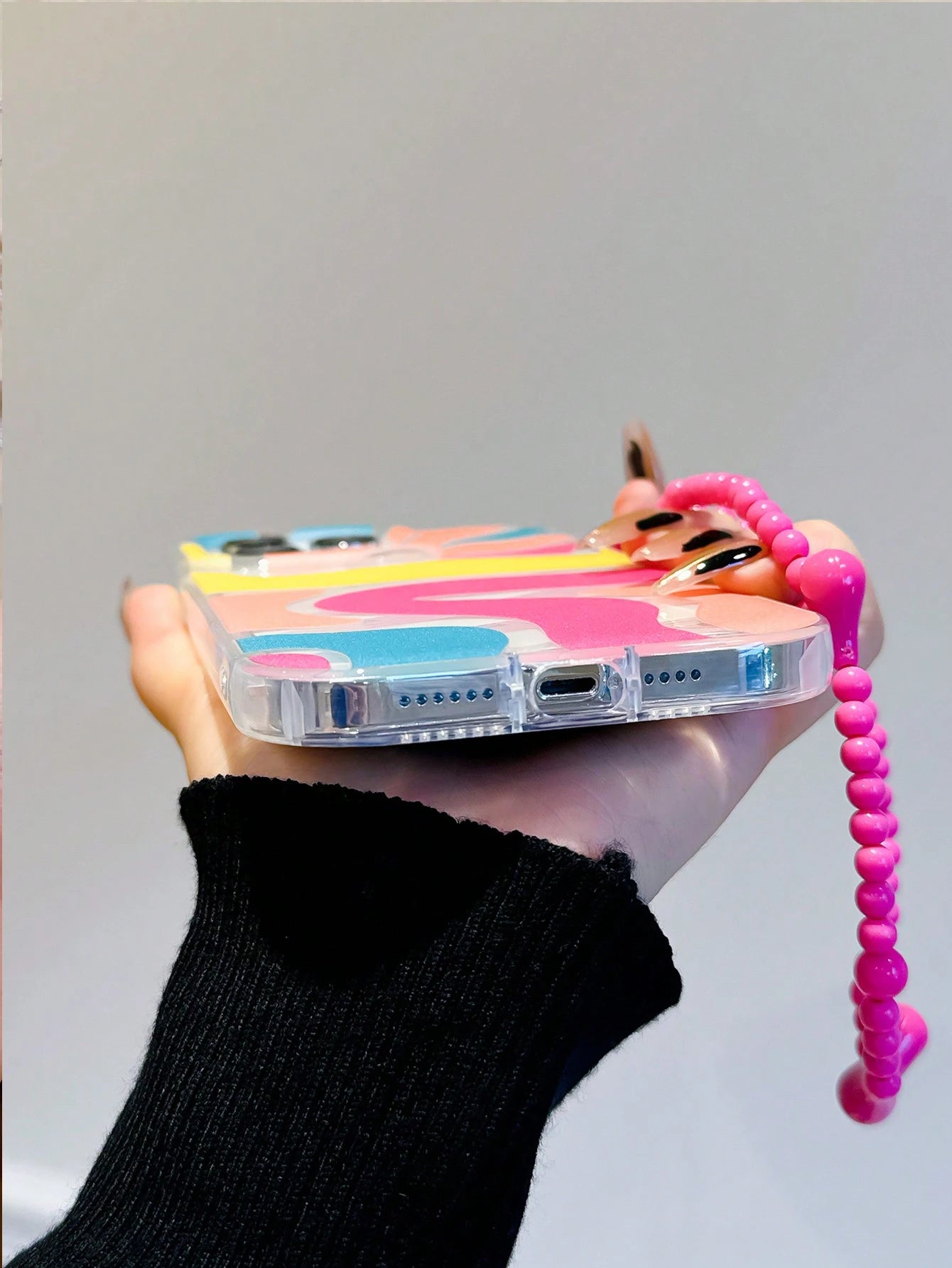 Painted Graffiti Elements Shockproof Colorful Graffiti Elements Fashion Phone Case With Heart Lanyard, Compatible With IPhone 17/16/15/14 Pro Max, High-Quality New Model 13, 15, Ins Style 12/12 Pro, 1