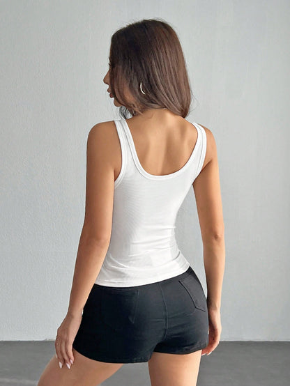 PETITE Casual Basic All-Match White Cami Top With Deep U-Neck And Racerback,Petite Women Everyday Daytime Daily Wear Summer