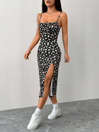 PETITE Women's Slim Fit Side Slit Spaghetti Strap Dress With Ditsy Floral Pattern,Summer Dresses For Women,Petite Women Vacation Black Floral Sexy