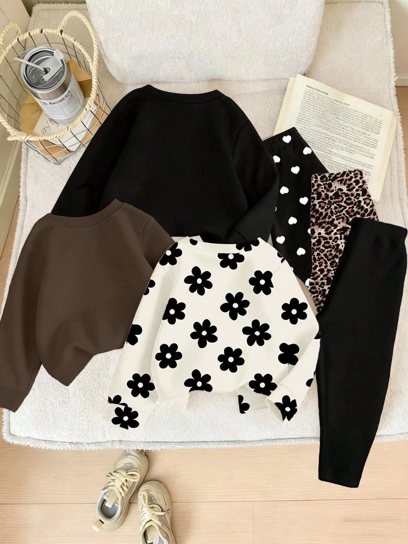 Playful Pals 6pcs Baby Girl Black And White,Autumn,Cute,Family Matching Outfit Set,Leopard Print,Bow,Flower,Heart,Letter Sweatshirt & Leggings,Fall Winter Clothes