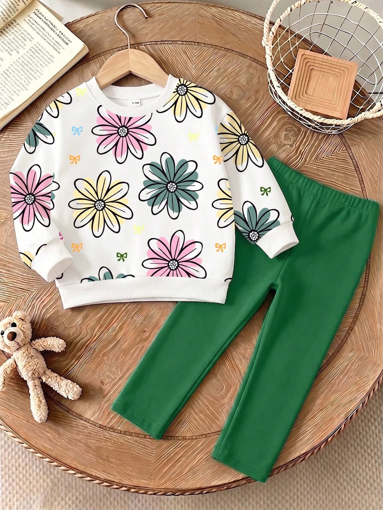 Playful Pals 6pcs Baby Girl Black And White,Autumn,Cute,Family Matching Outfit Set,Leopard Print,Bow,Flower,Heart,Letter Sweatshirt & Leggings,Fall Winter Clothes