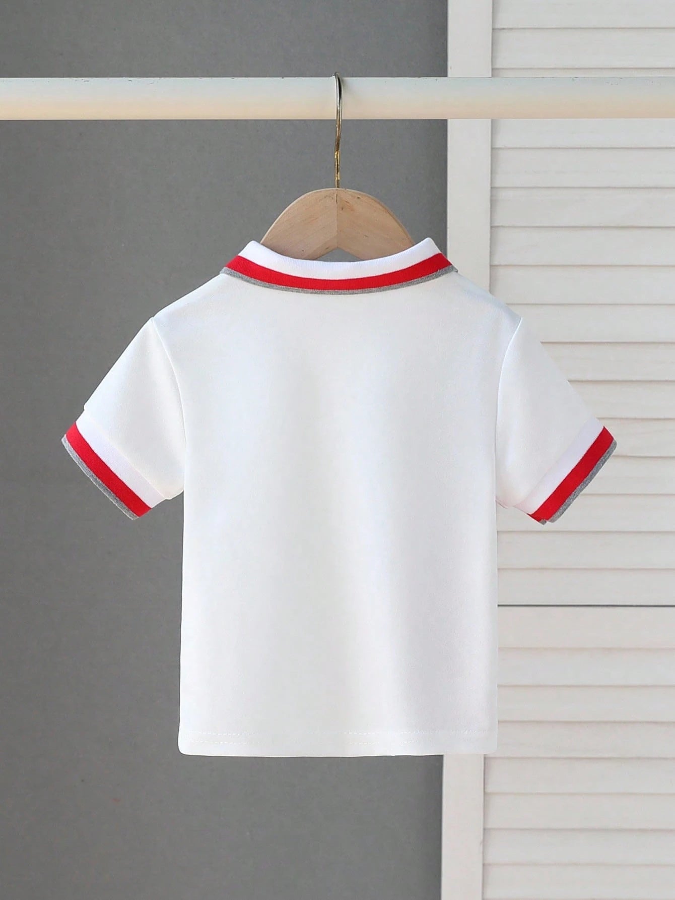Playful Pals Baby Boy Knitted Polo Tops. It's Suitable For Wearing When Going On Outings, Attending School, Or At Parties.Tops Unisex Summer.