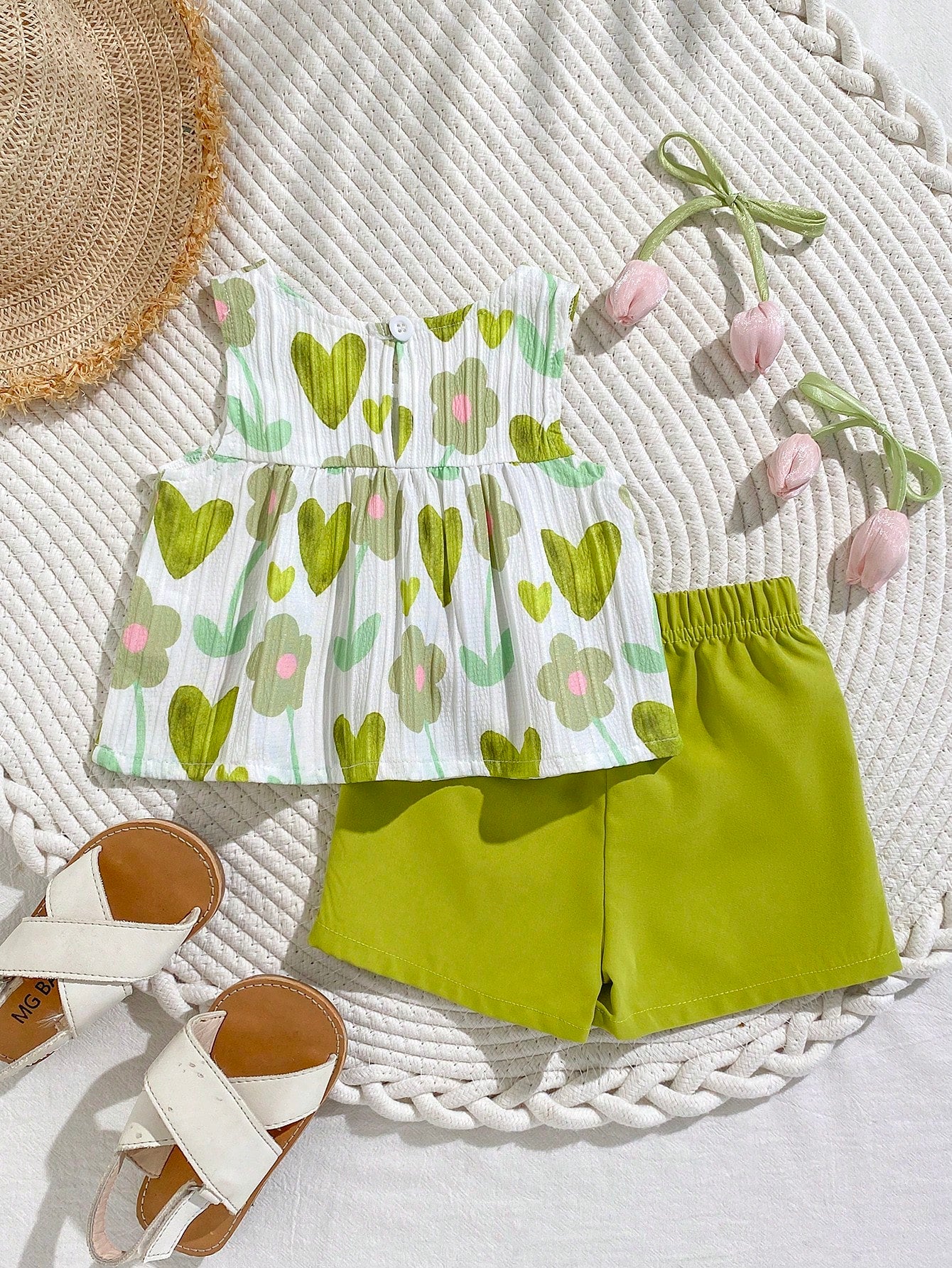 Playful Pals Babygirl A Two Pieces Summer Round-Neck Sleeveless Top And Red Shorts Set. Fresh Red And White Color Contrast, Woven Fabric, Loose Fit. The Style Is Sweet, Elegant And Pastoral, Wit