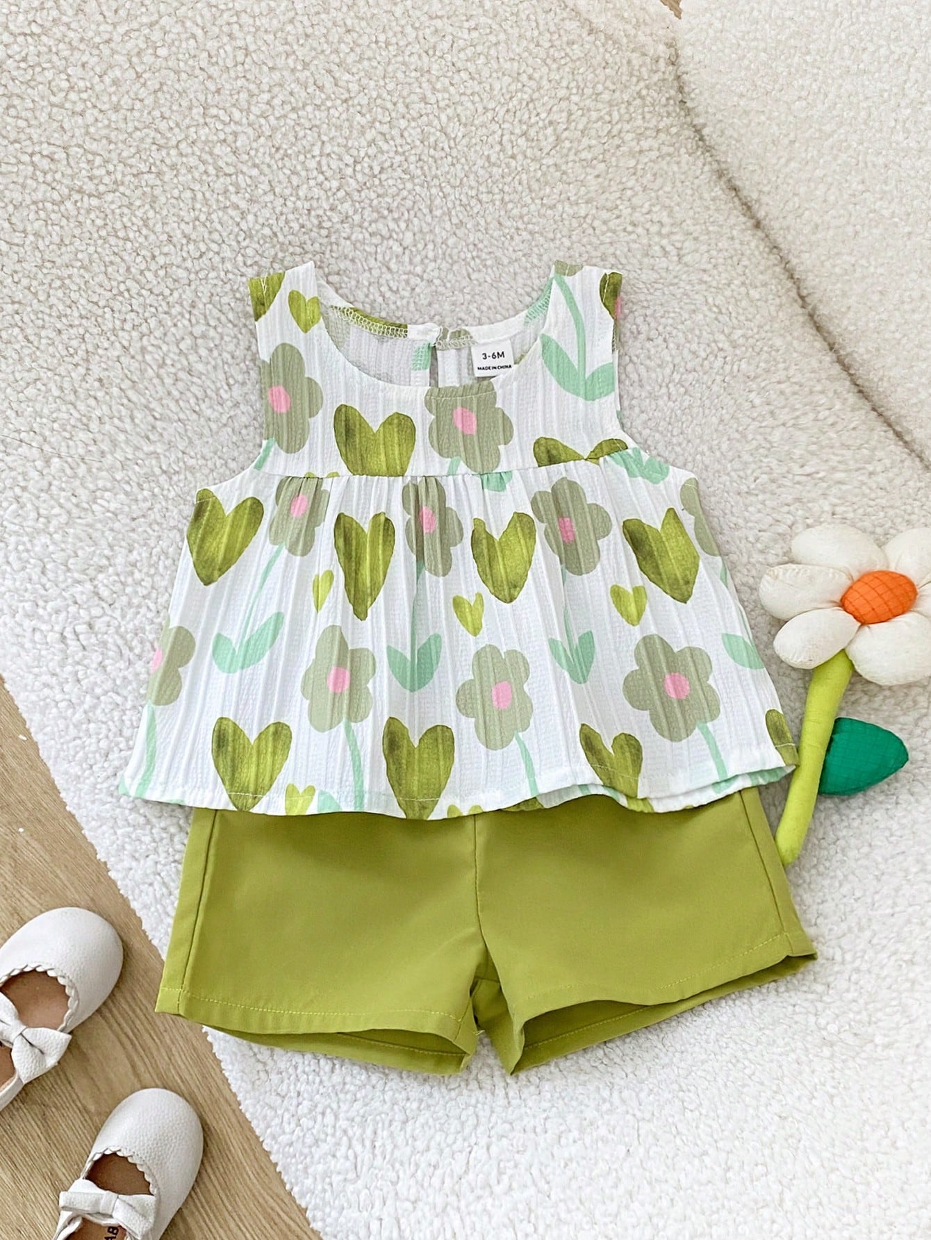 Playful Pals Babygirl A Two Pieces Summer Round-Neck Sleeveless Top And Red Shorts Set. Fresh Red And White Color Contrast, Woven Fabric, Loose Fit. The Style Is Sweet, Elegant And Pastoral, Wit
