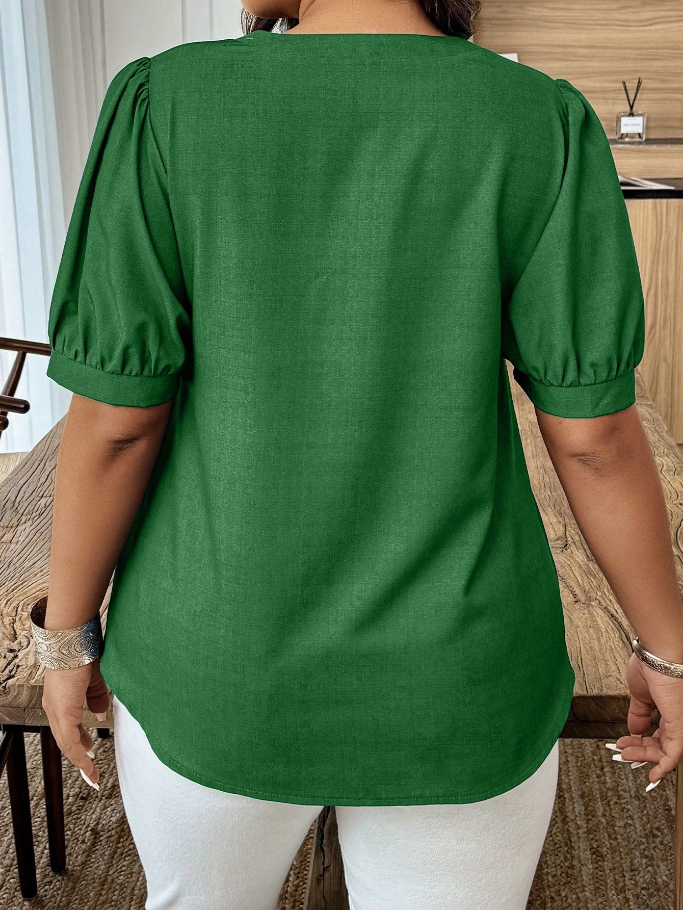 Plus Size Women Plant Embroidery Puff Sleeve Blouse