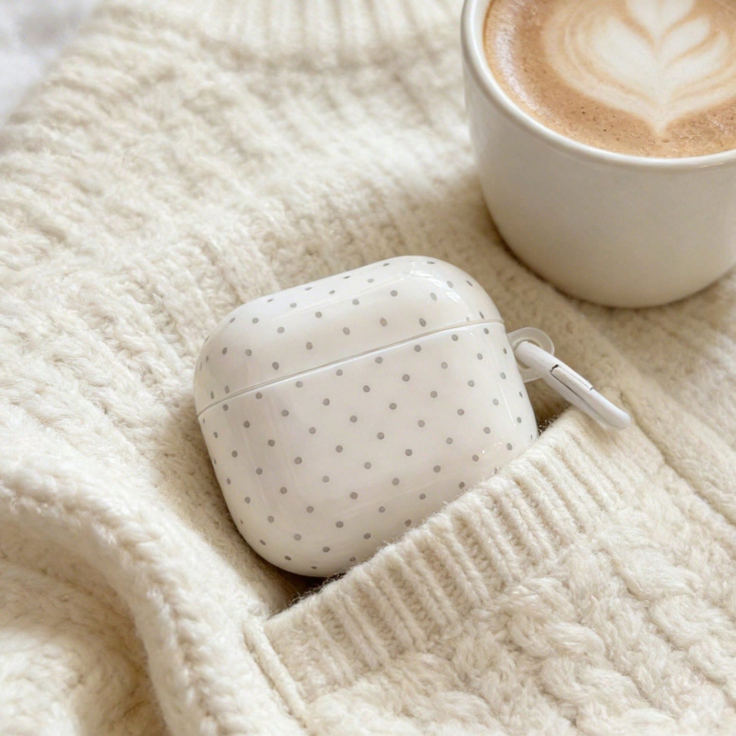 Polka Dot Minimalist Solid White Polka Dot Hanging Ring Earphone Case Compatible With AirPods Pro 3, New Pro 2, Cute Apple 4 Minimalist 3, Personalized 1/2 Earphone Case For Women