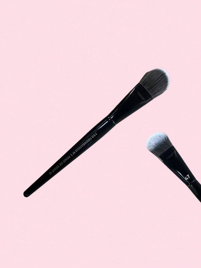 Pro 47 Foundation Brush Broom Powder & Shadow Brush Liquid/Cream & Blush Mix Angled Professional Makeup Brush Makeup Tools, 1pc