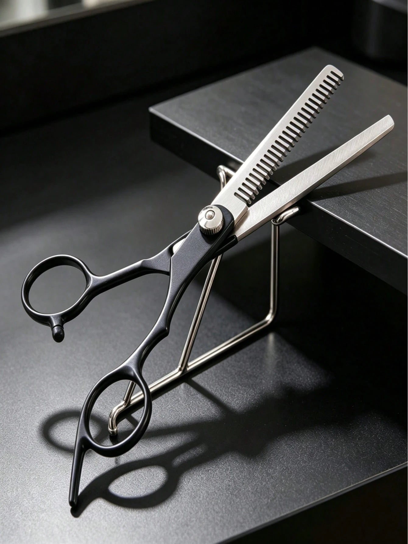 Professional Hair Cutting Scissors Set, Hair Shears, Thinning Scissors, Hair Comb, Home Haircutting Tools, Sharp Stainless Steel Hair Trimmer, Bangs Layering And Styling Trimming Tools