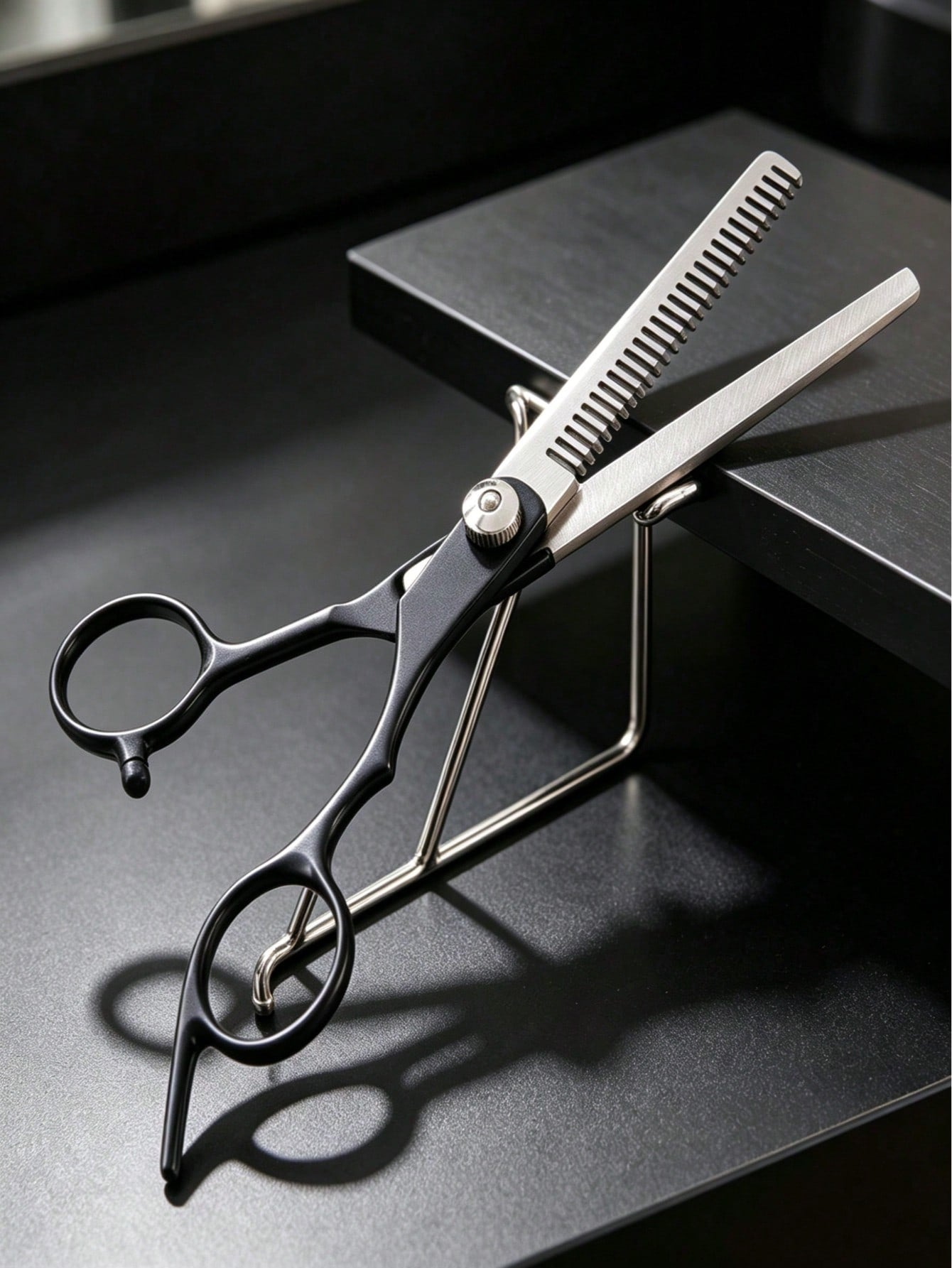 Professional Hair Cutting Scissors Set, Hair Shears, Thinning Scissors, Hair Comb, Home Haircutting Tools, Sharp Stainless Steel Hair Trimmer, Bangs Layering And Styling Trimming Tools