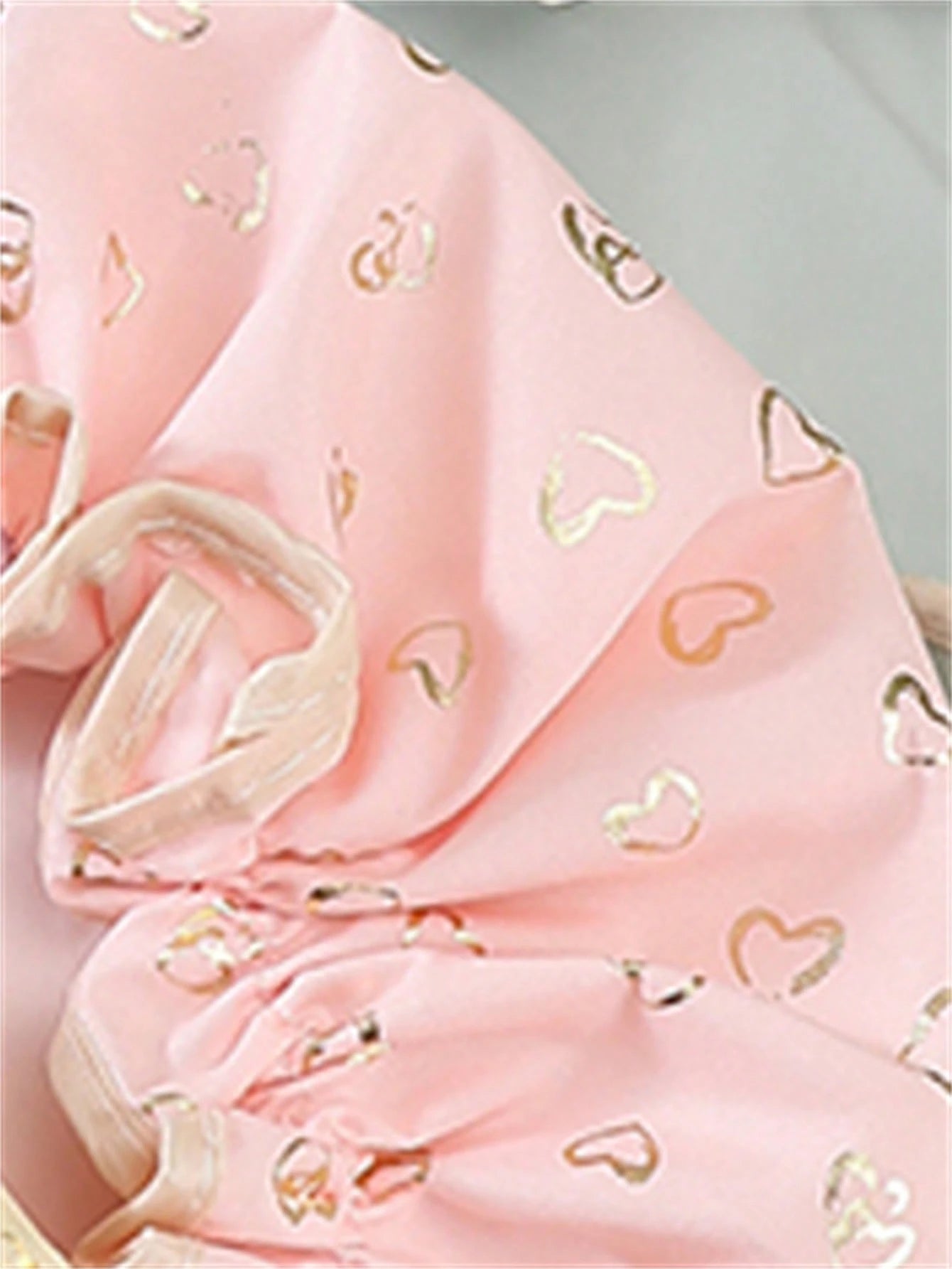 QINGMYU 2-Layer Waterproof Shower Cap, Fashionable Foil Heart Print