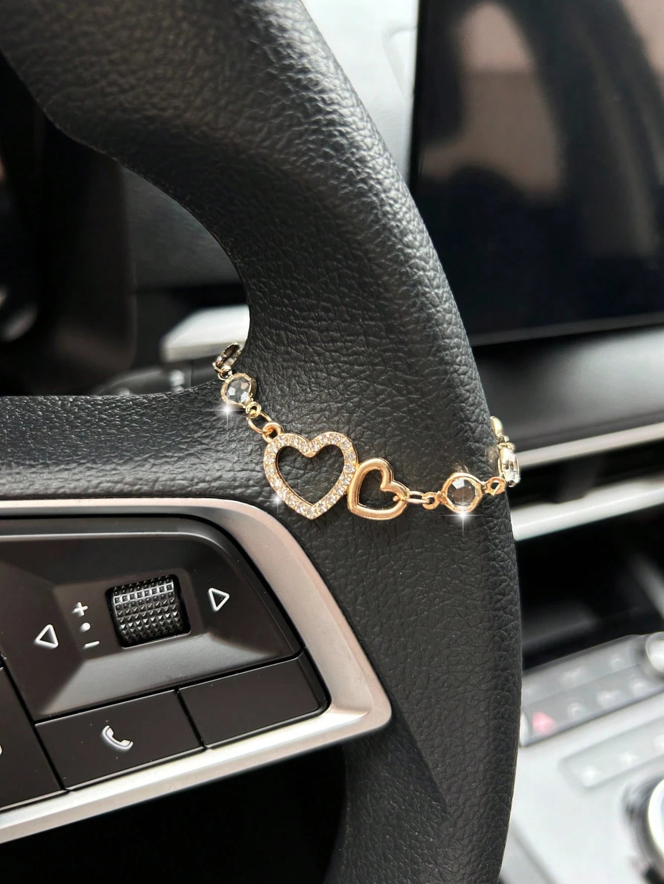 Rhinestone Heart Shaped Car Pendant, Steering Wheel Decor, Shiny Crystal Heart Charm, Minimalist & Fashionable Car Accessories For Women