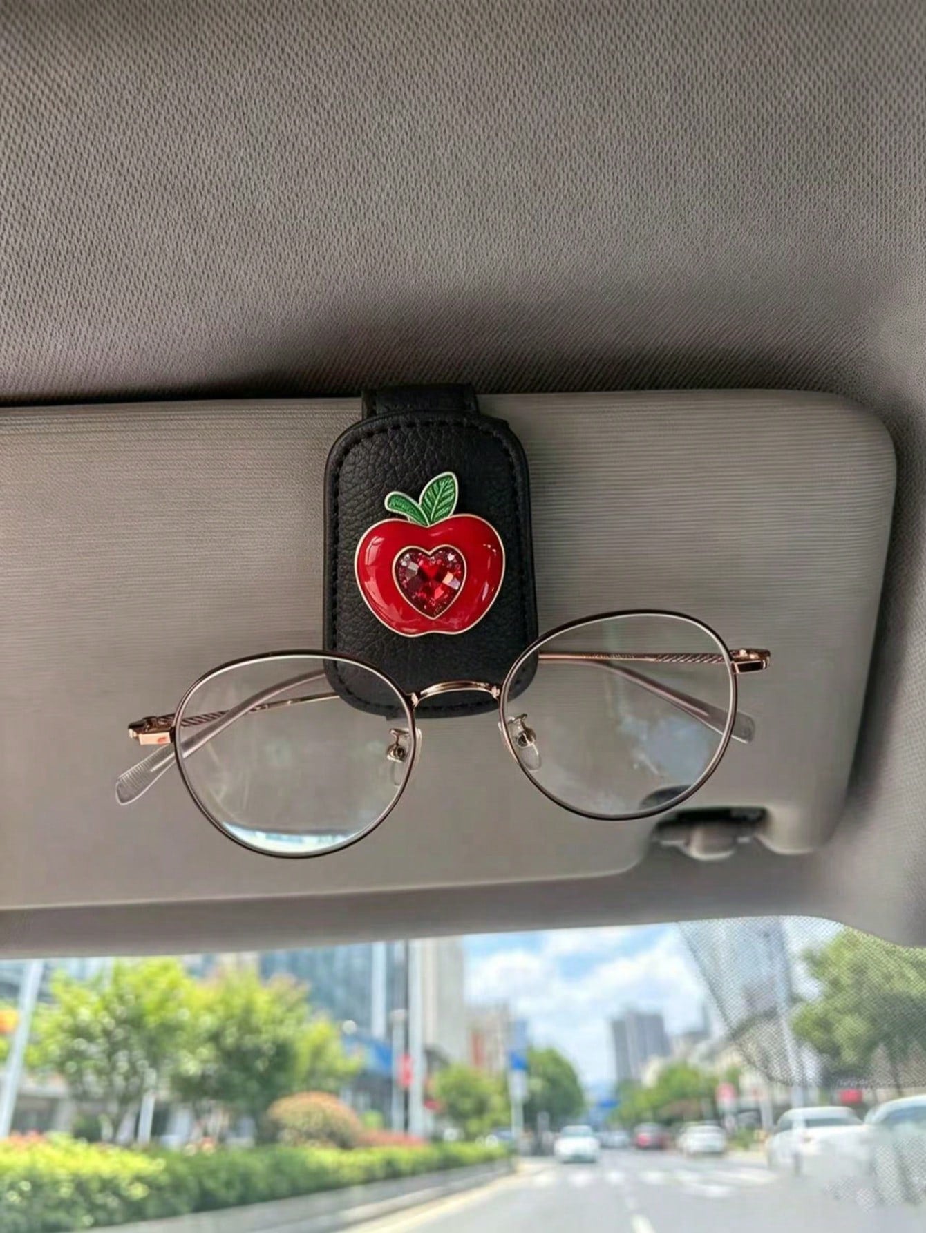 Rhinestone Strawberry Red Apple Leather Car Visor Glasses Clip, Universal Car Sun Visor Fashion Glasses Parking Ticket Multi-Function Storage Holder