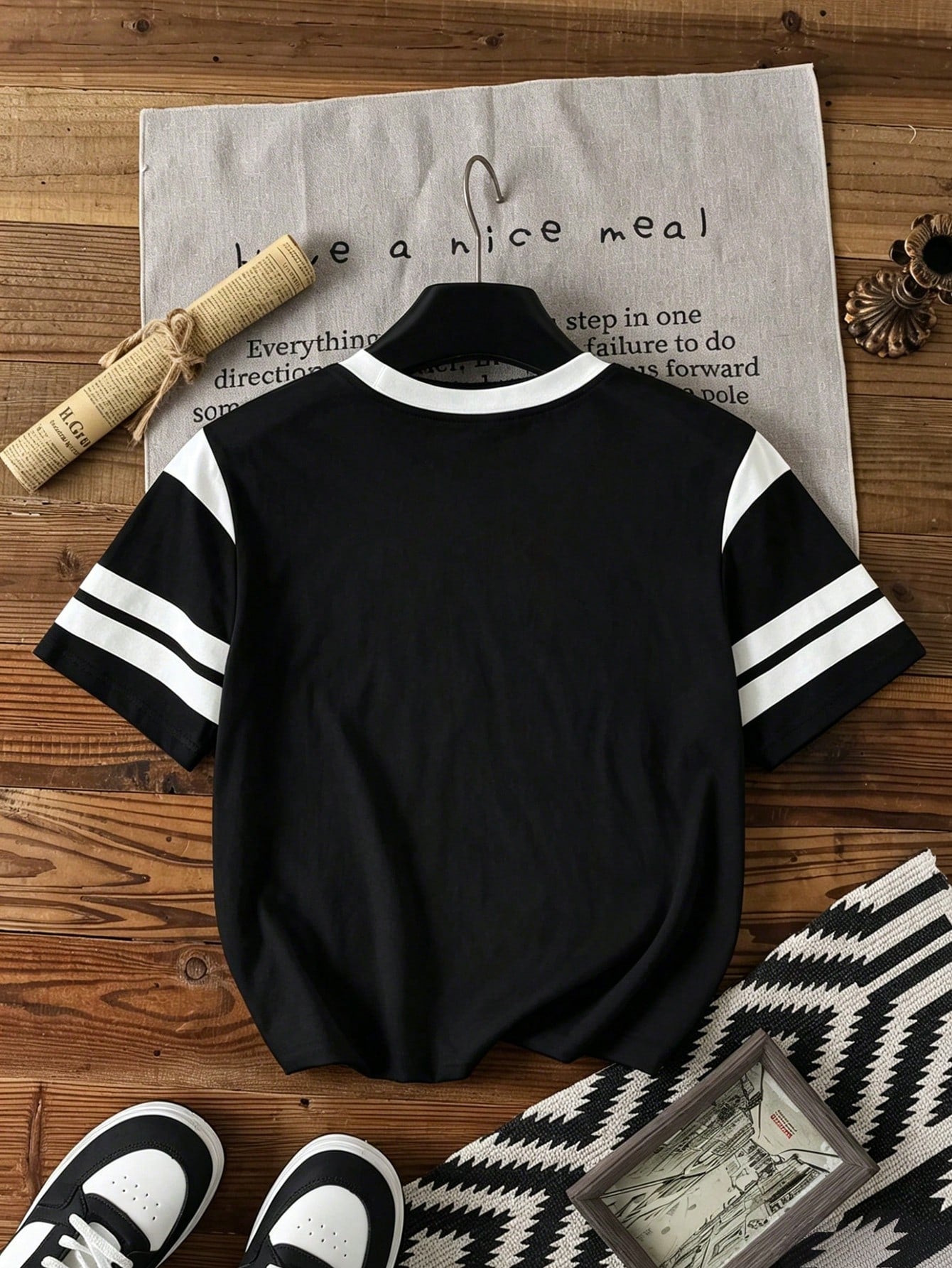 Rovax Women's Round Neck Printed T-Shirt- Casual Round Neck Top- Lightweight T-Shirt Suitable For All Seasons