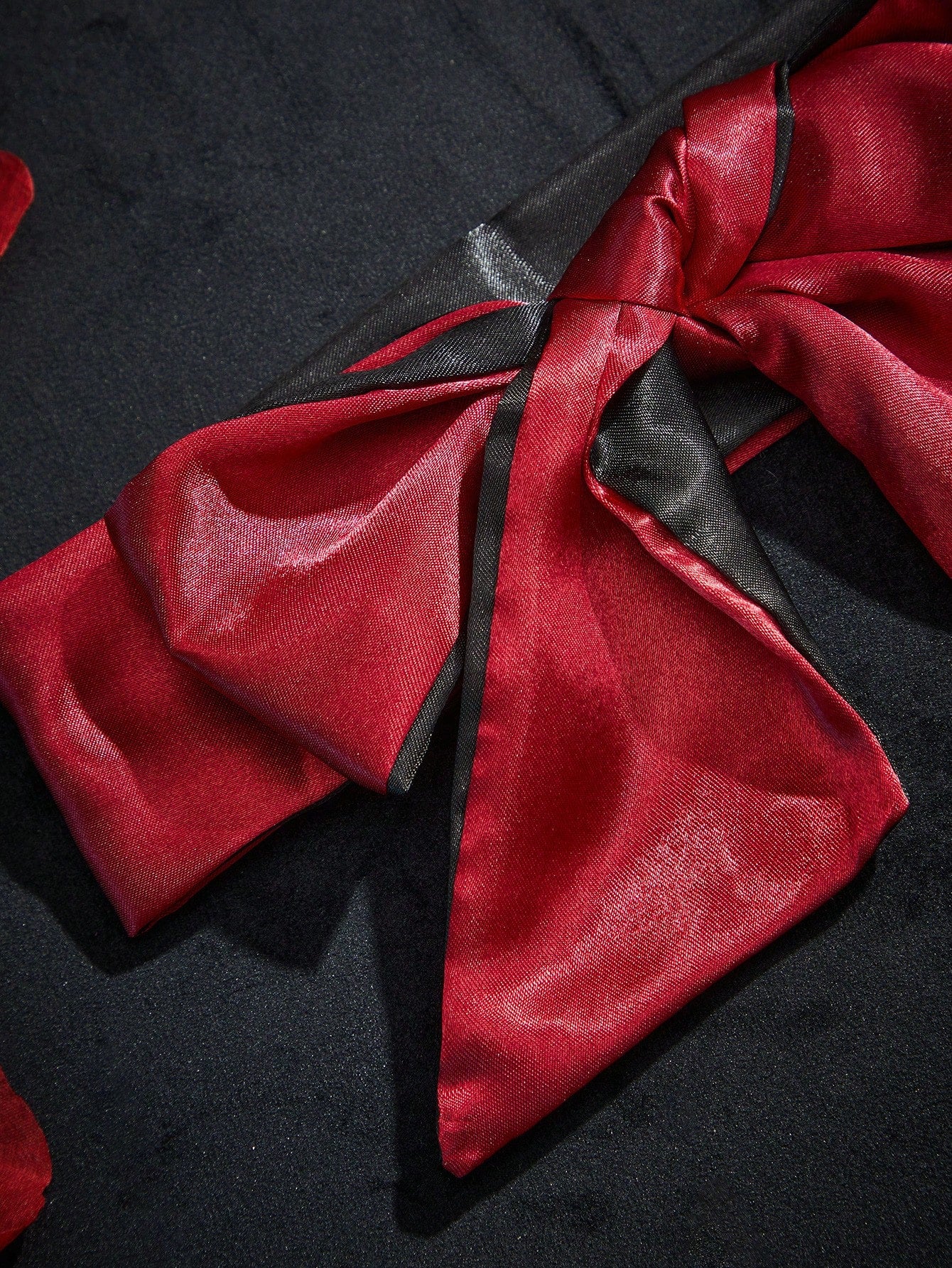 Sexy Satin Blindfold, Red Silk Eye Mask For Women, Romantic Lingerie Accessory, Soft Bedroom Blindfold For Date Night & Role Play