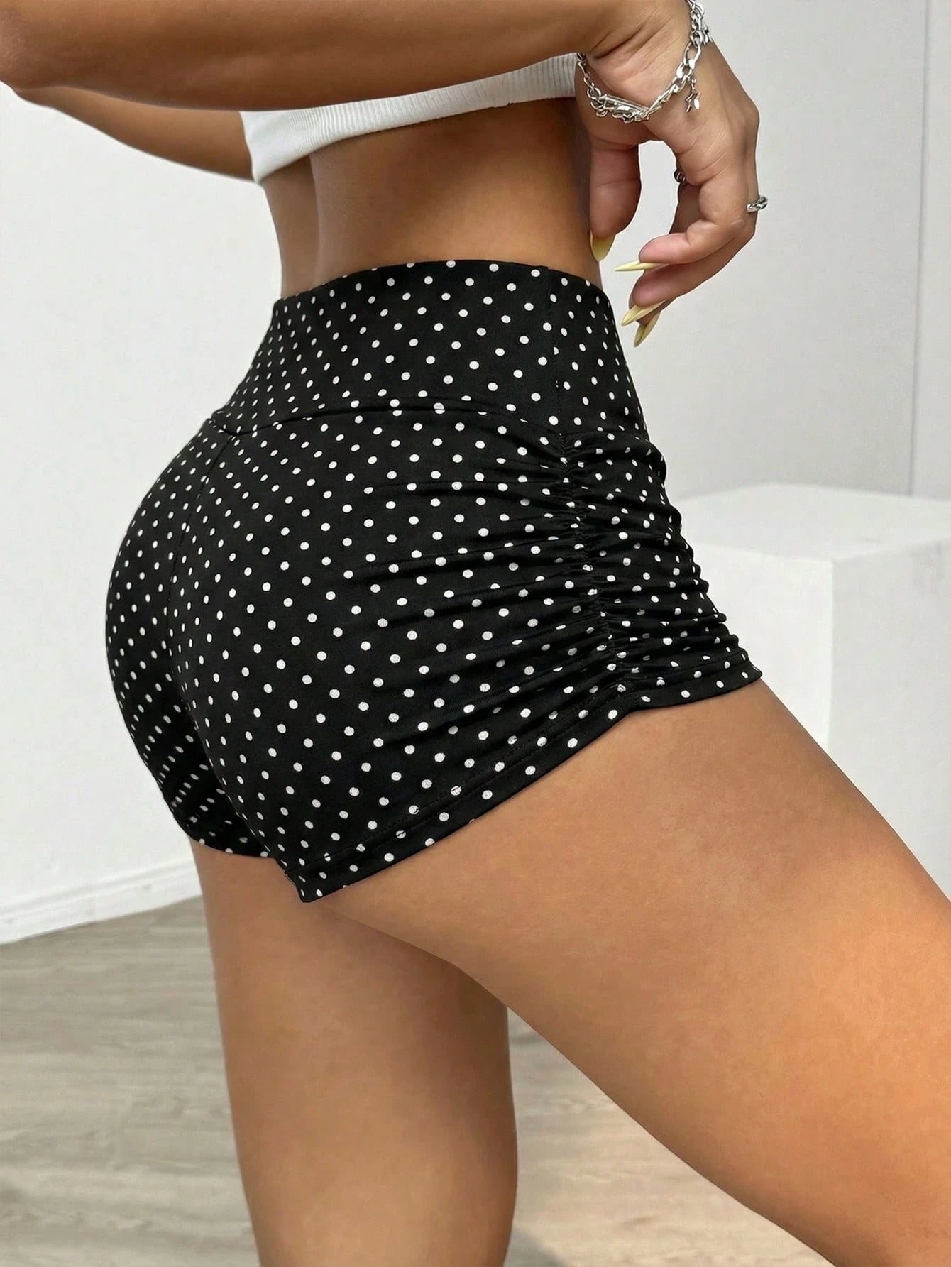 SHEIN EZwear Women's Black Polka Dot Polka Dot Pleated Cycling Shorts,Waist Cinching Lifting Athletic Sexy Gym Shorts,Summer Retro Yoga Sports Casual Shorts Gym
