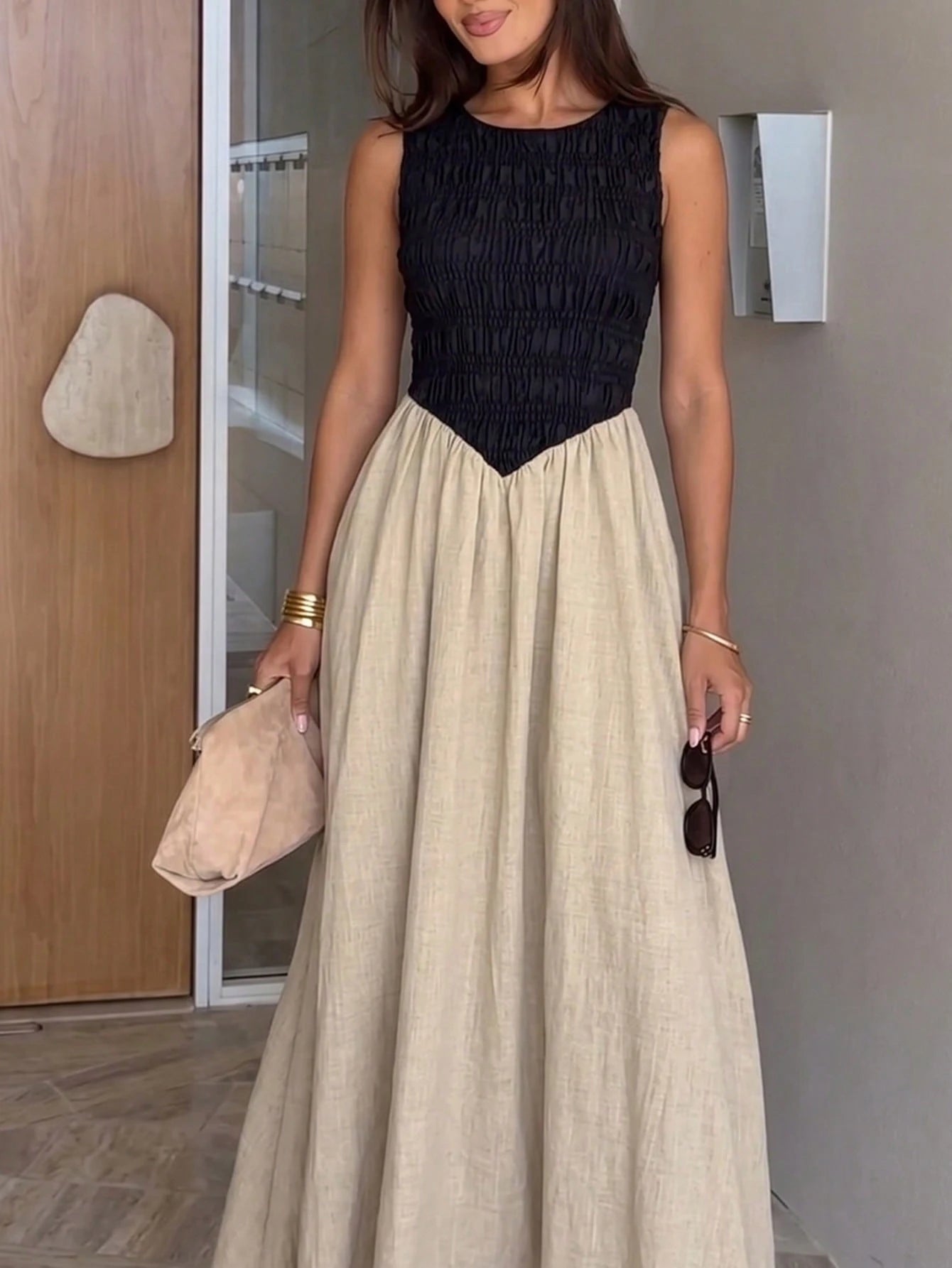 Siren Gaze Summer Elegant Sexy Tropical Jamaican Maxi Dress For Women, Sleeveless Round Neck Smocked Top Flowy Long Dress, Black And Beige Outfits
