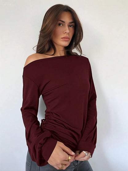 Siren Gaze Women's Casual Oblique Shoulder Ruched Waist Long Sleeve T-Shirt, Suitable For Autumn/Winter Christmas Red New Year New Year Party Burgundy