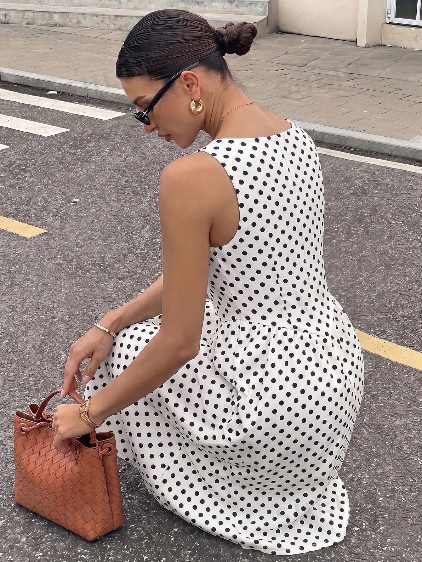 Siren Gaze Women's Mid-Length Dress, Casual Minimalist Vintage Elegant Commute Versatile, Polka Dot Dress, Commute Dress, Black And White Polka Dot Print Pattern, Beach Outfit, Vacation Outfit, Women'
