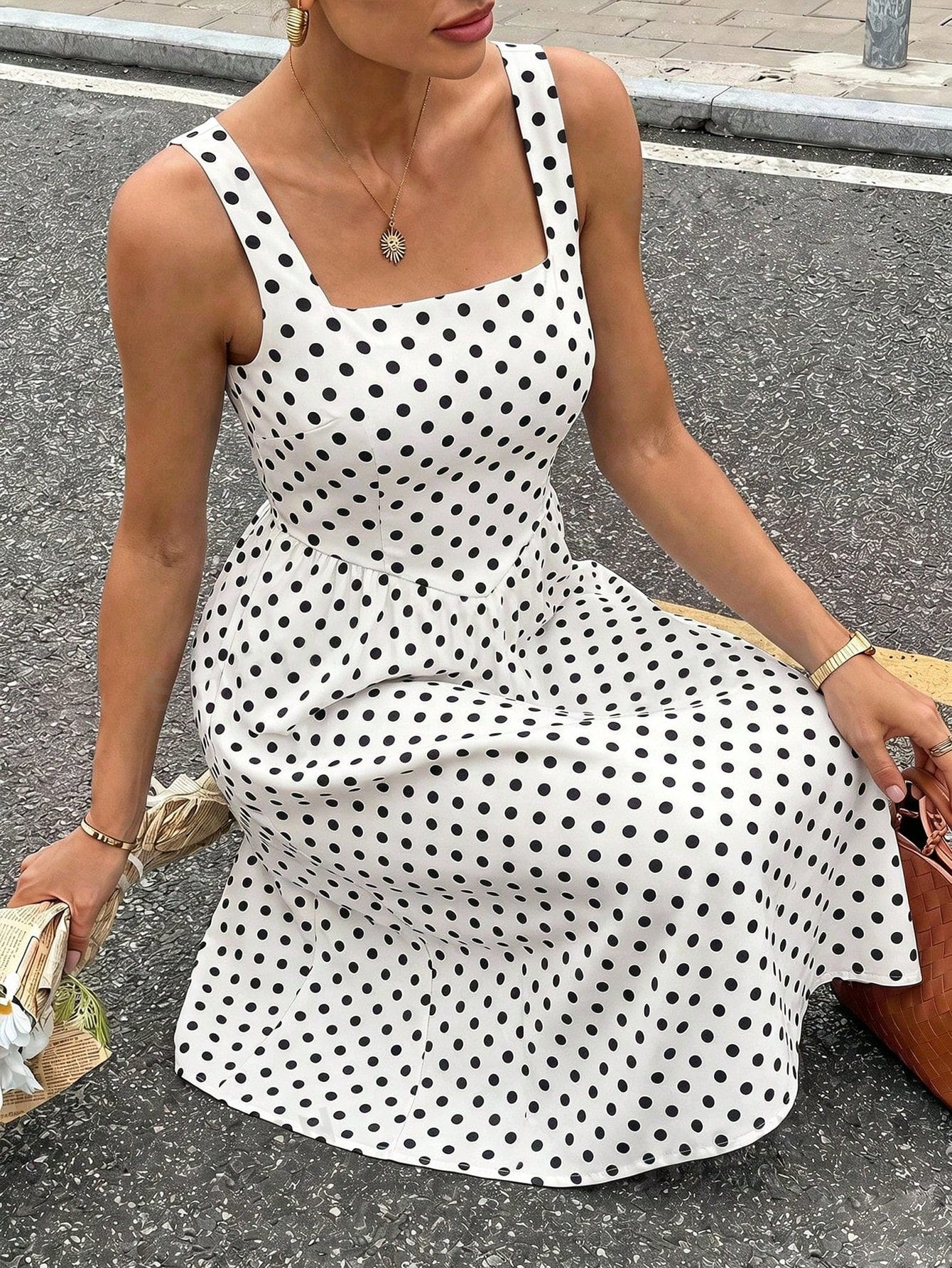 Siren Gaze Women's Mid-Length Dress, Casual Minimalist Vintage Elegant Commute Versatile, Polka Dot Dress, Commute Dress, Black And White Polka Dot Print Pattern, Beach Outfit, Vacation Outfit, Women'