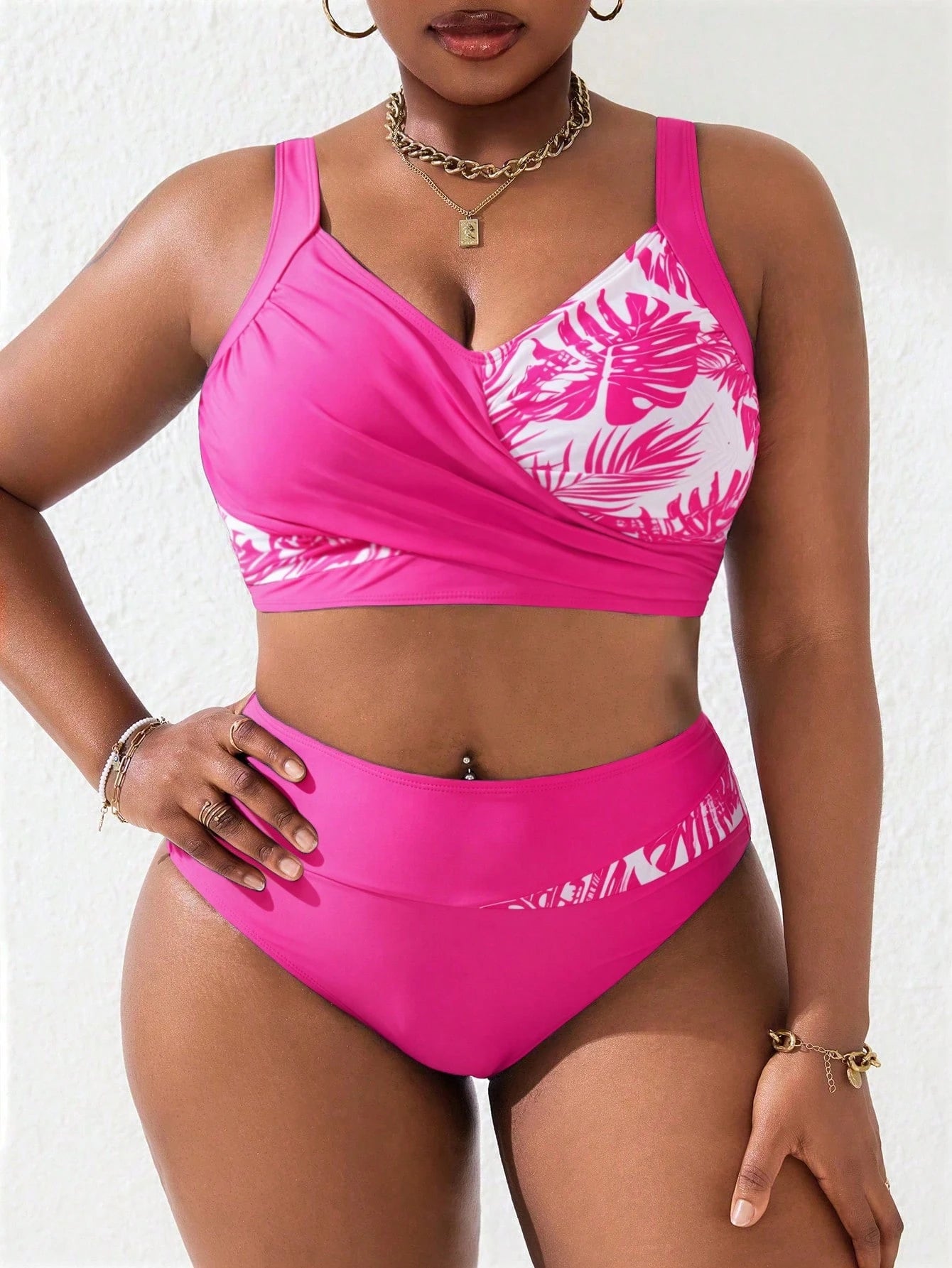 Slaydiva 2026 New Plus Size Women 2-Piece Rose Leaf Print Overlap Ruched Cami Bikini Set, Summer Beach Vacation, Beach Holiday, Summer Holiday Outfit, Party Wear, Elegant Women Beach Swimwear, Women V