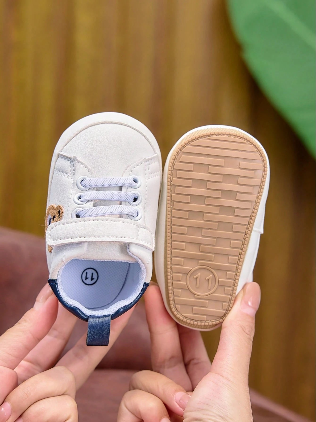 Soft Bottom Casual Infant Sports Shoes, Hook And Loop Closure, Toddler Shoes For 0-1 Year Old Boys & Girls, Suitable For Spring, Summer, Autumn, Winter, 0-6-12 Months, Soft Newborn Little White Shoes
