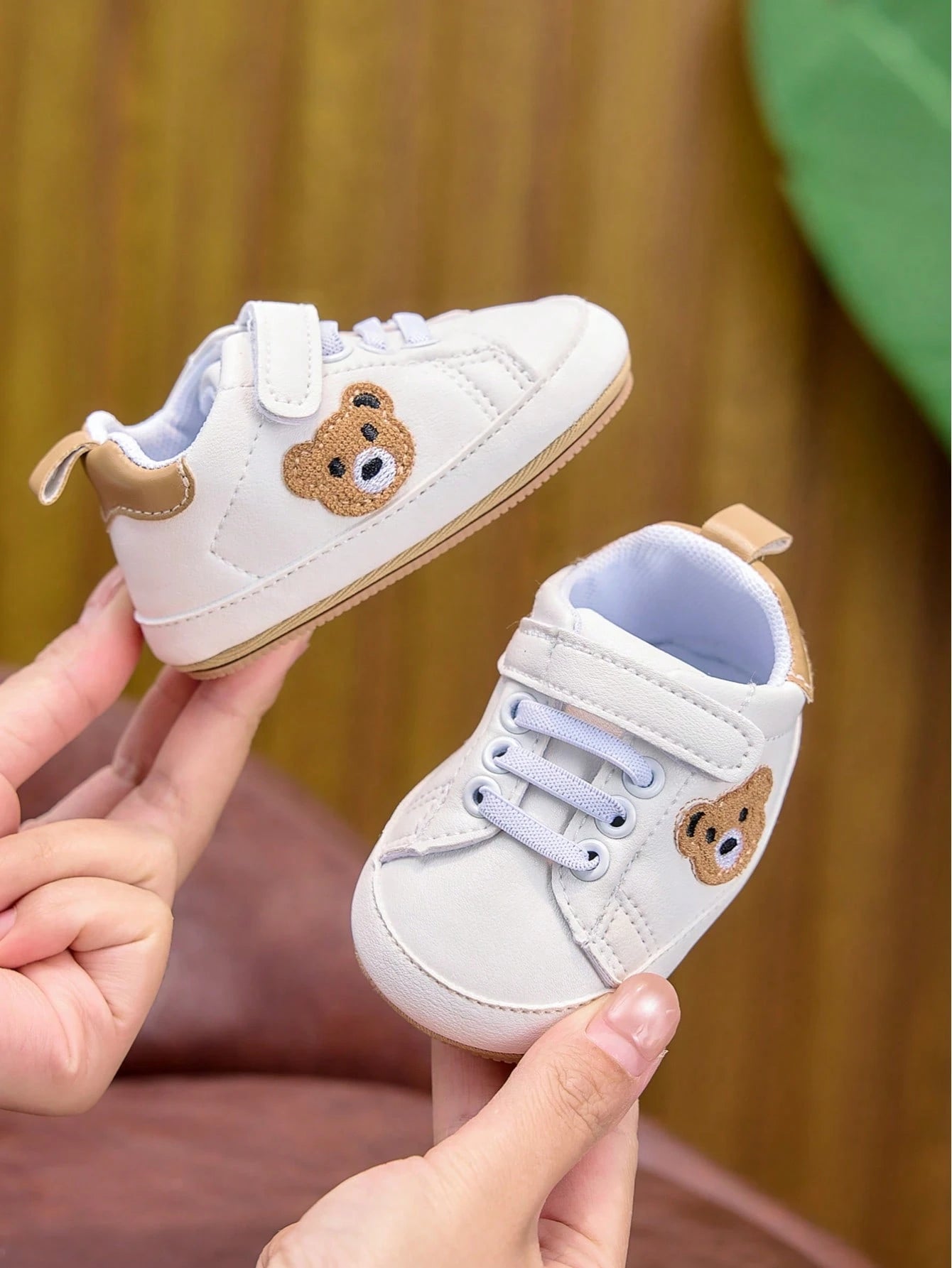 Soft Bottom Casual Infant Sports Shoes, Hook And Loop Closure, Toddler Shoes For 0-1 Year Old Boys & Girls, Suitable For Spring, Summer, Autumn, Winter, 0-6-12 Months, Soft Newborn Little White Shoes