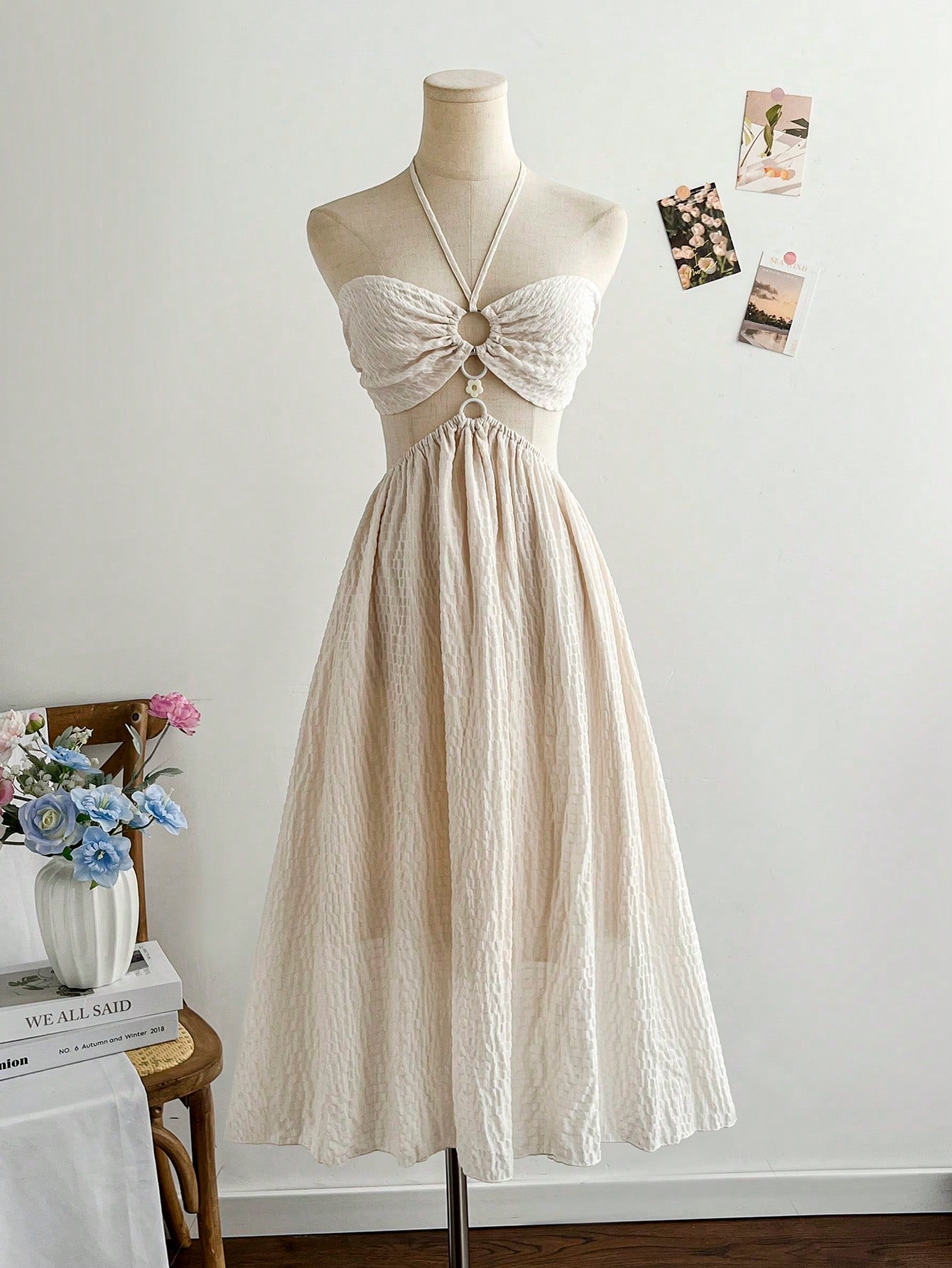 Soleia Vacation Casual Sexy Breezy Solid Color Backless Halter Neck Dress Vacation Beach White Summer