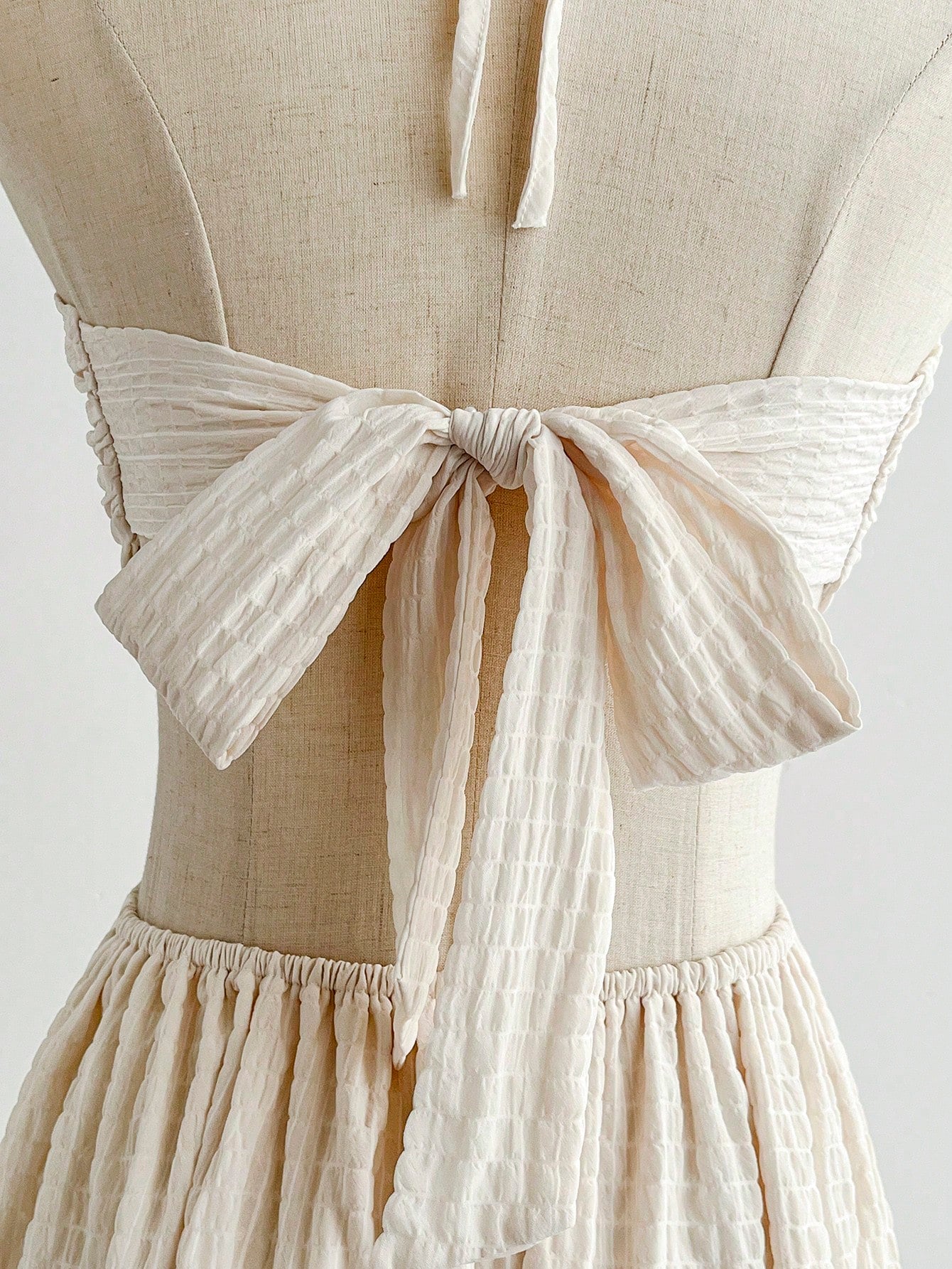 Soleia Vacation Casual Sexy Breezy Solid Color Backless Halter Neck Dress Vacation Beach White Summer