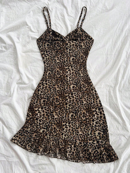 Soleia Women's Fashionable Sexy Leopard Print Twist Front Asymmetrical Ruffle Hem Bodycon Mini Dress, Suitable For Party No Chest Padding
