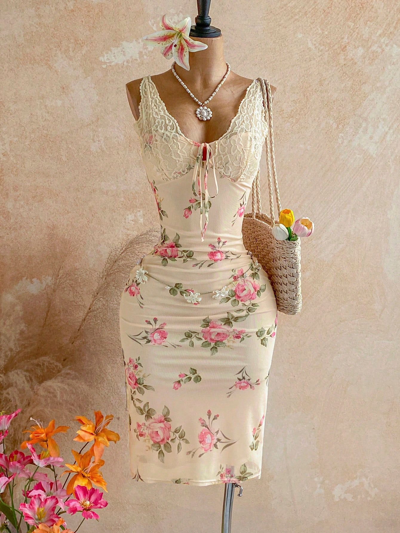 Soleia Women's V-Neck Tie Waist Sleeveless Lace Patchwork Floral Print Mid-Length Dress, Summer,Dresses For Women Summer,No Breast Pads