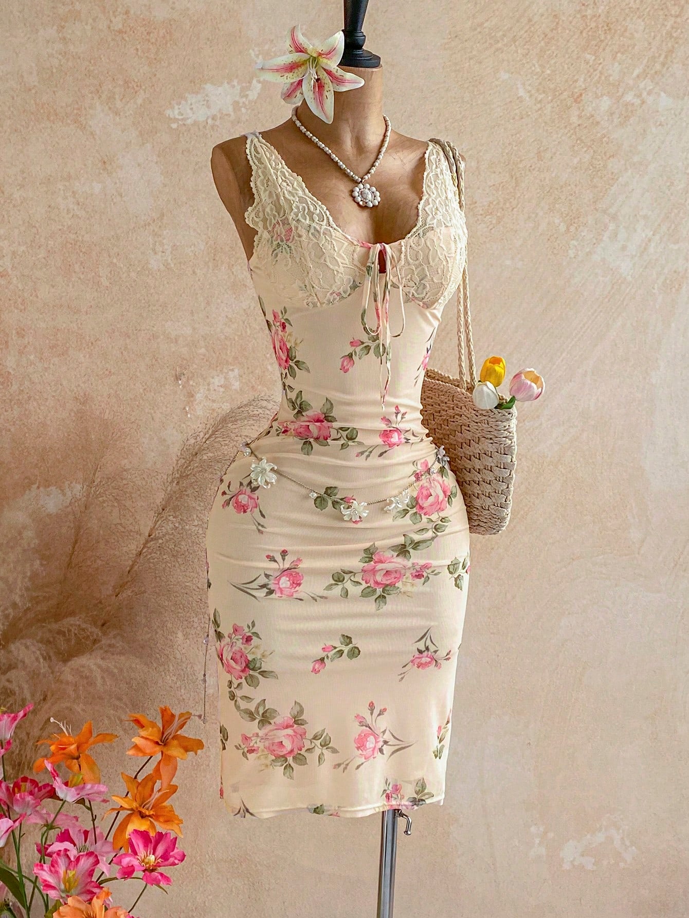 Soleia Women's V-Neck Tie Waist Sleeveless Lace Patchwork Floral Print Mid-Length Dress, Summer,Dresses For Women Summer,No Breast Pads
