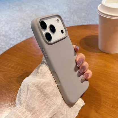 Solid White Silicone Liquid Silicone 3-Layer Full Coverage Soft Rubber Phone Case Shock-Proof Protective Cover With Anti-Scratch Microfiber Lining Compatible With IPhone 17 17 Air 17 Pro 17 Pro Max 13