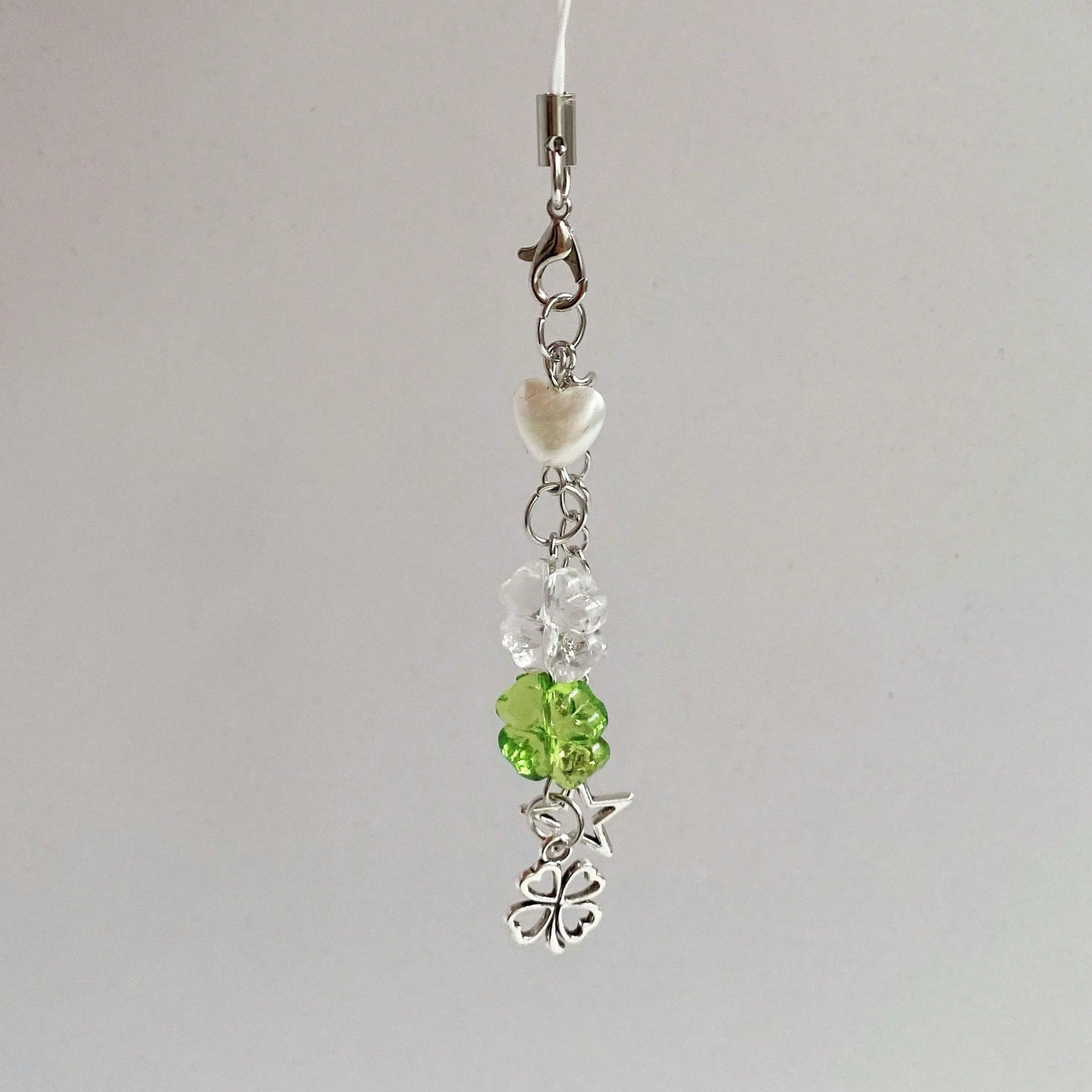 Spring New Y2K Chic Transparent Green Acrylic Clover, Metal Clover, Beaded Heart, Pentagram Chain, Phone Strap/Charm, Creative Design Gifts For Mother, Family, Friends, Birthday, Holiday Phone Charm