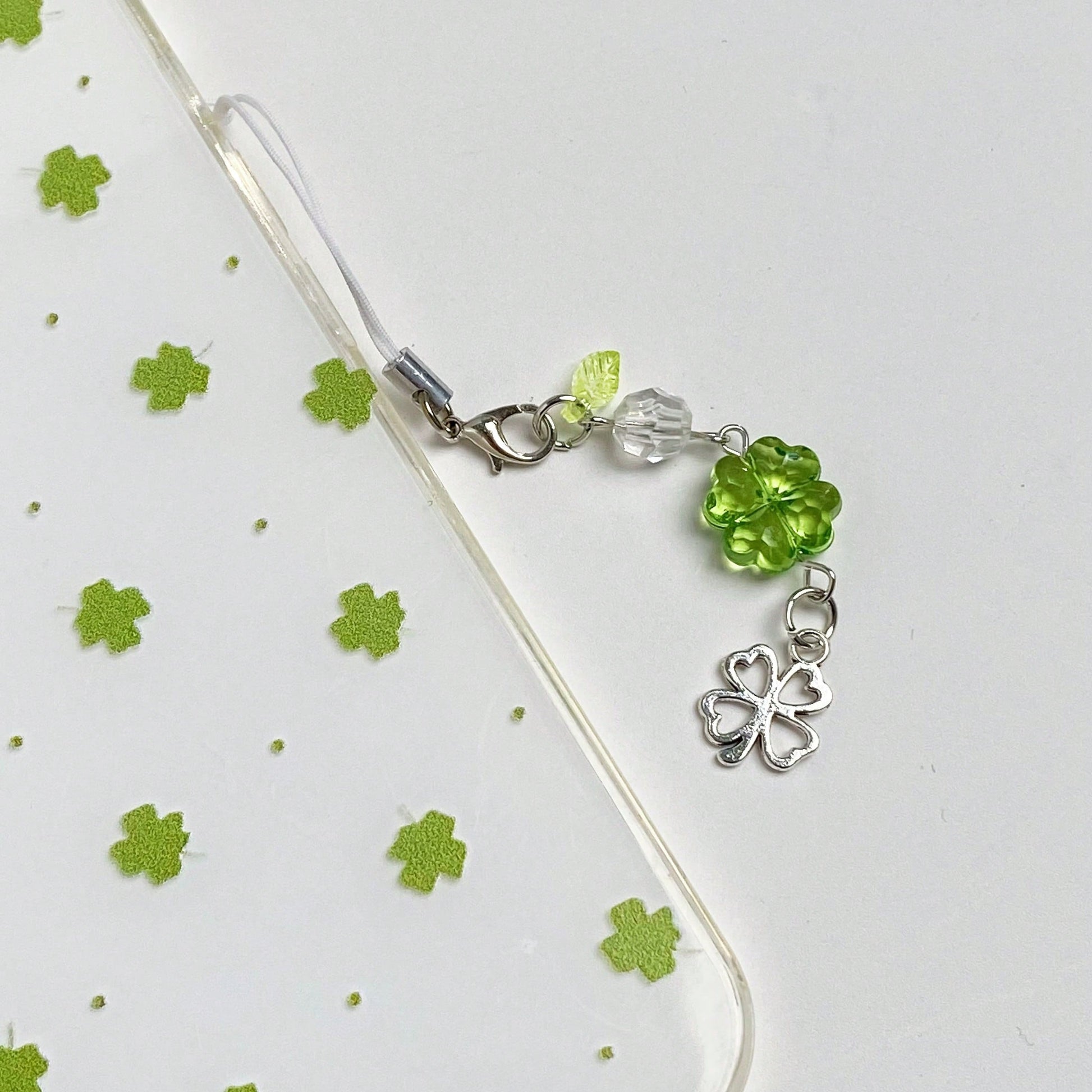 Spring New Y2K Chic Transparent Green Acrylic Clover, Metal Clover, Beaded Heart, Pentagram Chain, Phone Strap/Charm, Creative Design Gifts For Mother, Family, Friends, Birthday, Holiday Phone Charm