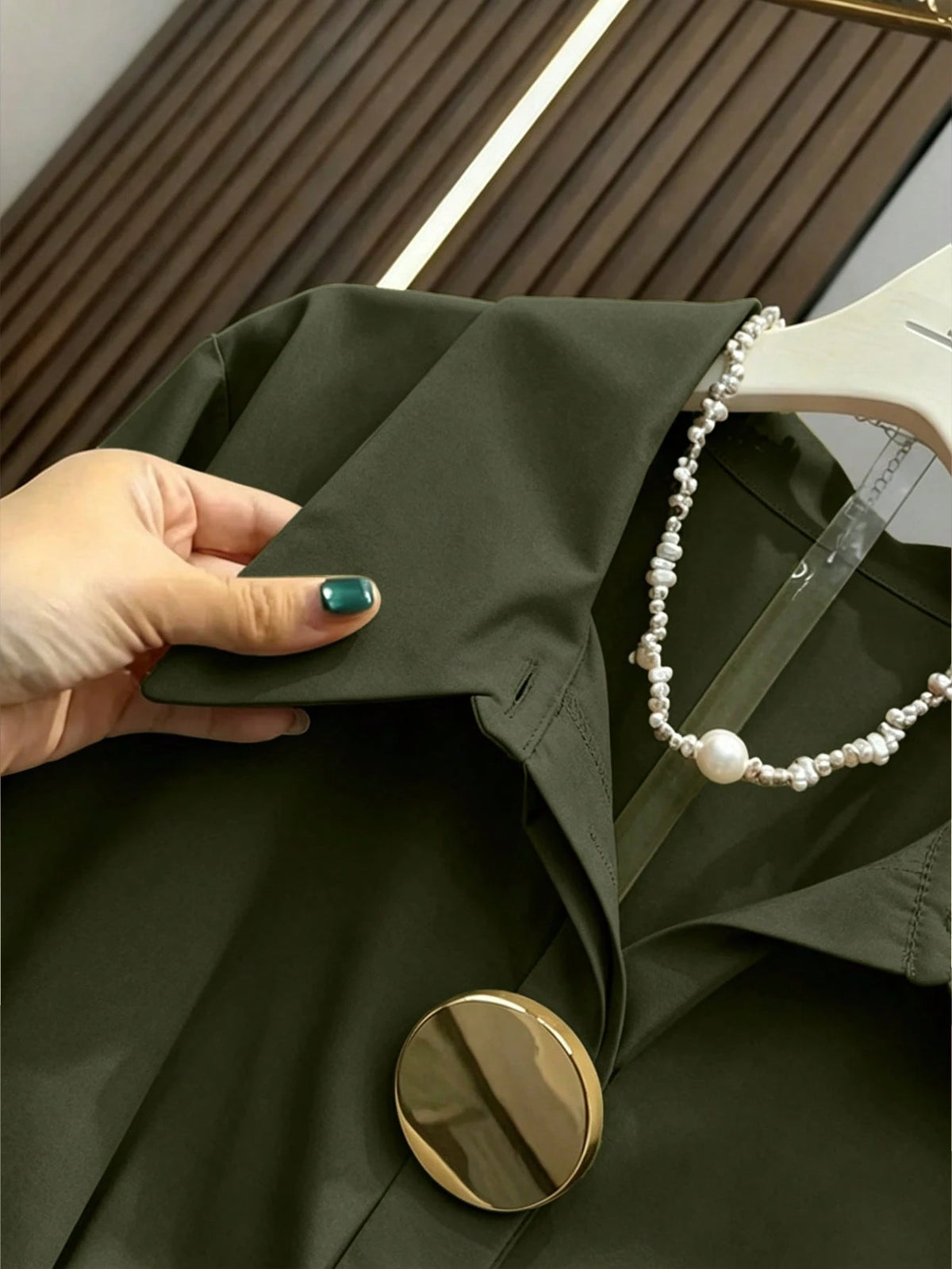 Spring/Summer Military Green Metal Buckle Raglan Long Sleeve Shirt, Vintage Bohemian Style For Wedding, Party And Commute
