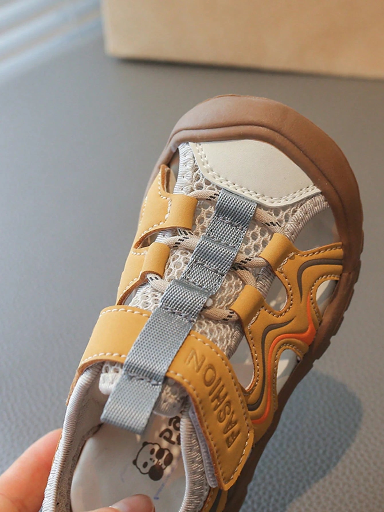 Summer Closed-Toe Soft Sole Casual Fashion Versatile Beach Sandals Breathable Outdoor Campus Travel Seaside