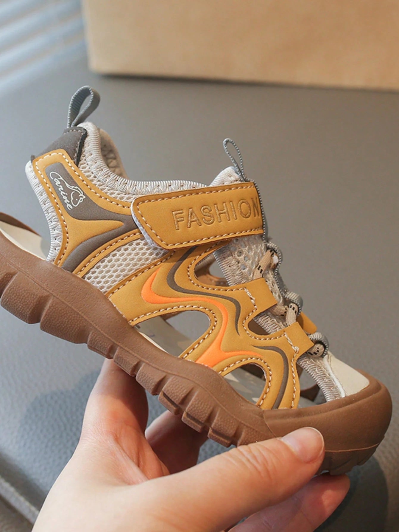 Summer Closed-Toe Soft Sole Casual Fashion Versatile Beach Sandals Breathable Outdoor Campus Travel Seaside