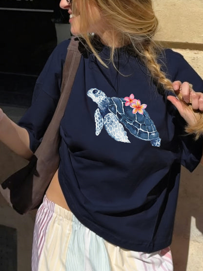 Summer New Minimalist Fashion Ins Sea Turtle Print Casual Round Neck Short Sleeve T-Shirt, Versatile Stylish Women Top Vacation