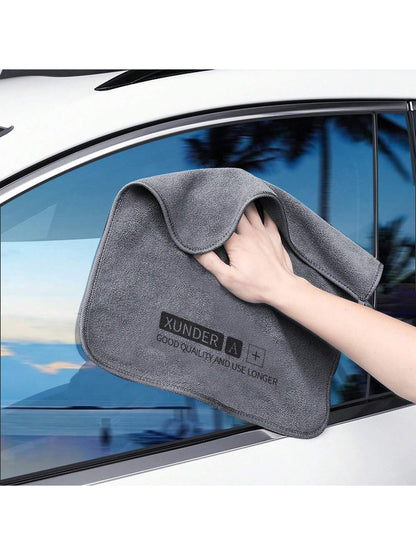 Super Absorbent, Non-Shedding Short Plush Car Wash Towel, Thick Cloth For Car Cleaning (Random Letter Pattern Based On Production Batch)