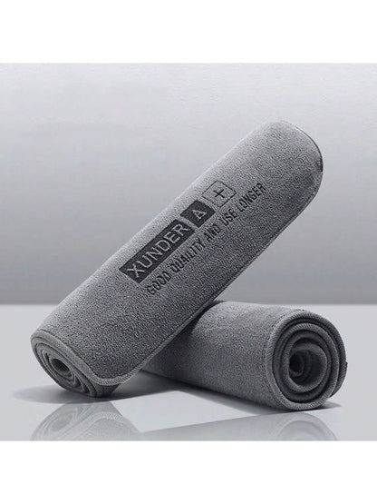 Super Absorbent, Non-Shedding Short Plush Car Wash Towel, Thick Cloth For Car Cleaning (Random Letter Pattern Based On Production Batch)