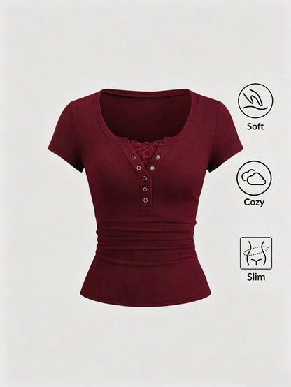 Sweetra Streetwear Women's Half-Open Sleeve Eyelet Decor Lace 2 In 1 Short Sleeve Solid Color T-Shirt
