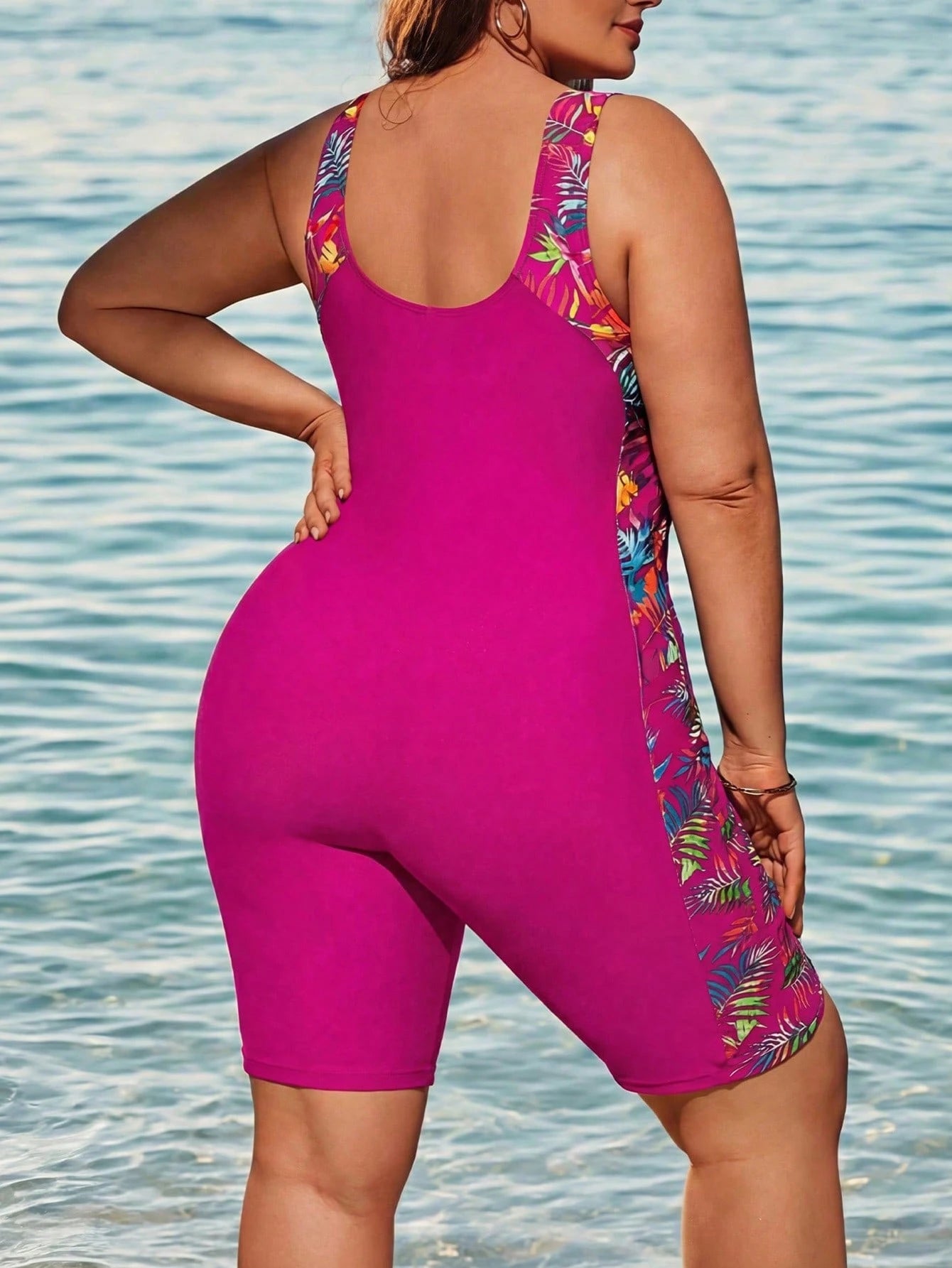 Swim SPRTY Plus Size Women Summer Beach Vacation Tropical Print One-Piece Swimsuit