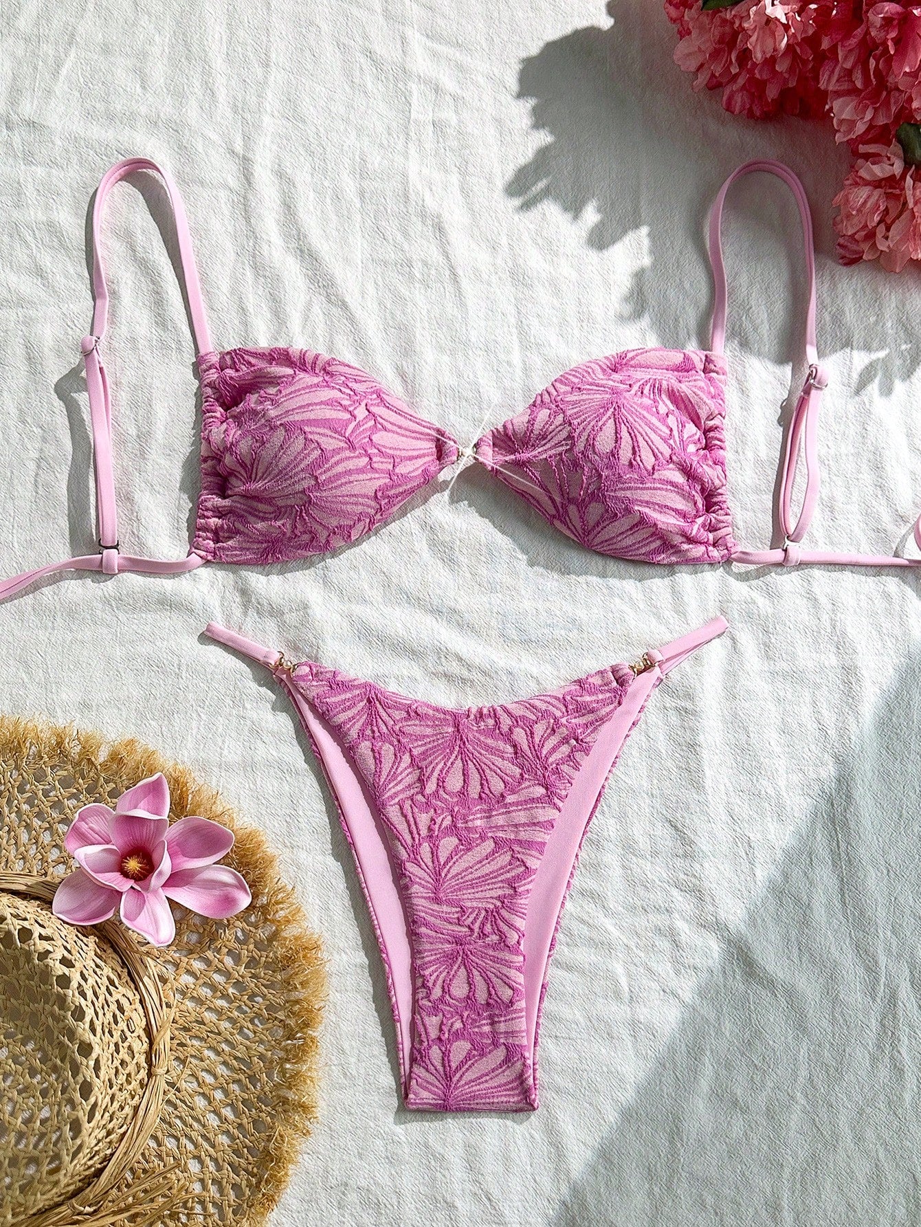 Swim Vcay 2pcs Set Summer Beach Vacation Textured Fabric Spaghetti Strap Gold Decor Strapless Bra Top And Bikini Swimwear Set For Women