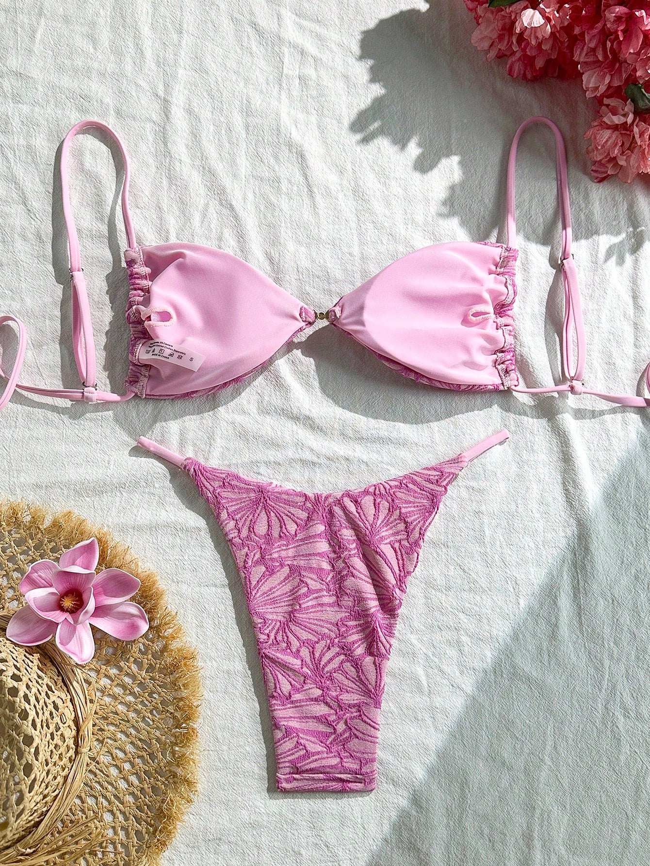 Swim Vcay 2pcs Set Summer Beach Vacation Textured Fabric Spaghetti Strap Gold Decor Strapless Bra Top And Bikini Swimwear Set For Women