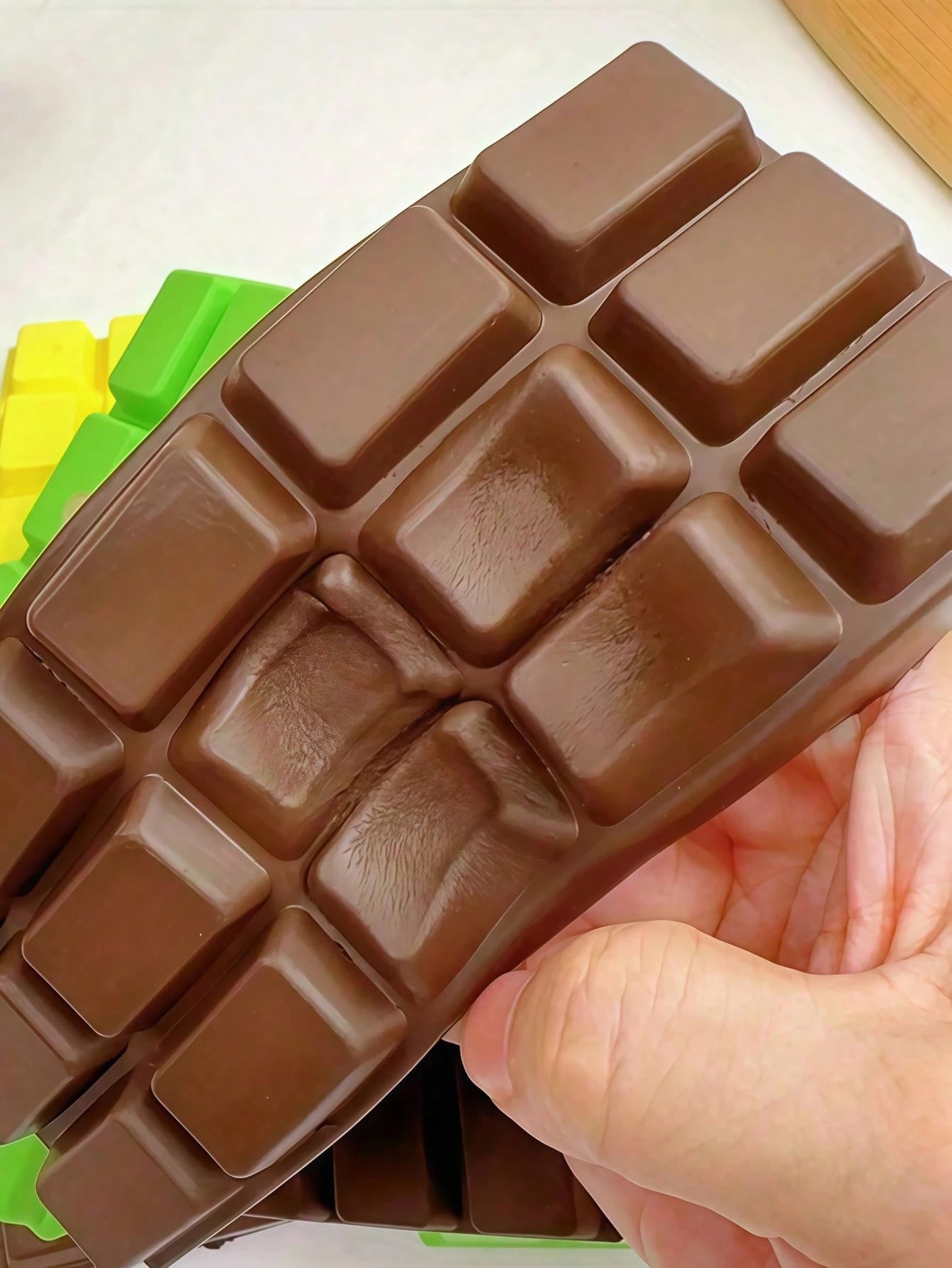 Tachimi 1pc Slow Rebound Chocolate Scented Squishy Toy, Realistic Food Sensory Stress Relief Toy, Suitable For Children, Cute Chocolate Collectible, Chocolate Squishy/Crispy Butter Squishy/Crispy Butt