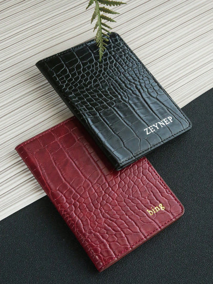 Takeoak 1pc Personalized Name Passport Holder, Customized Gold Letter Combination Faux Crocodile Leather Passport Cover, Customized Luxury Fashion Crocodile Pattern Card Holder