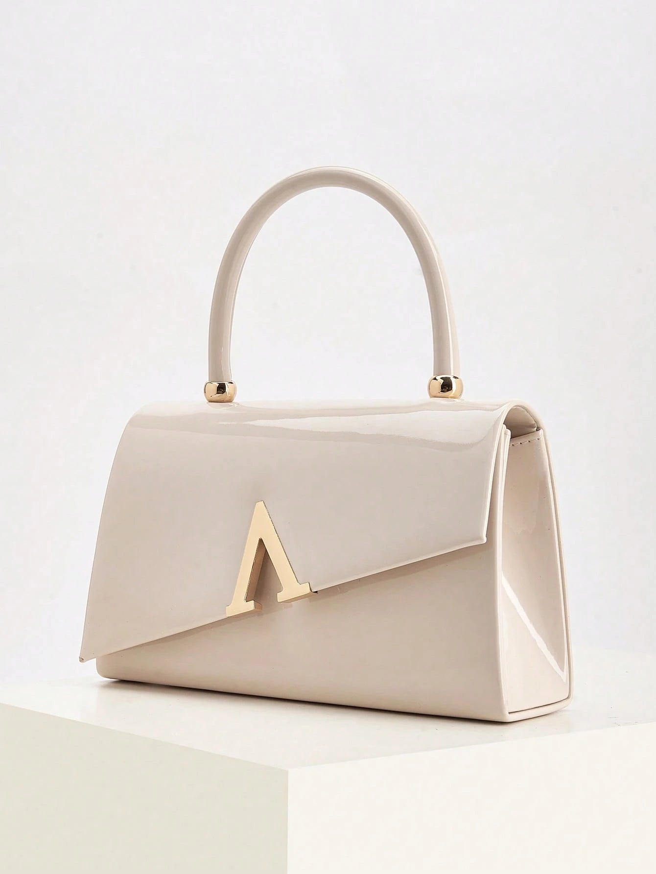 This Charming And Understated Luxury Solid Color Mirror PU Leather Clutch Bag Is Lightweight And Portable, Making It An Ideal Choice For Teenagers, Women, College Students, Young Professionals And Whi